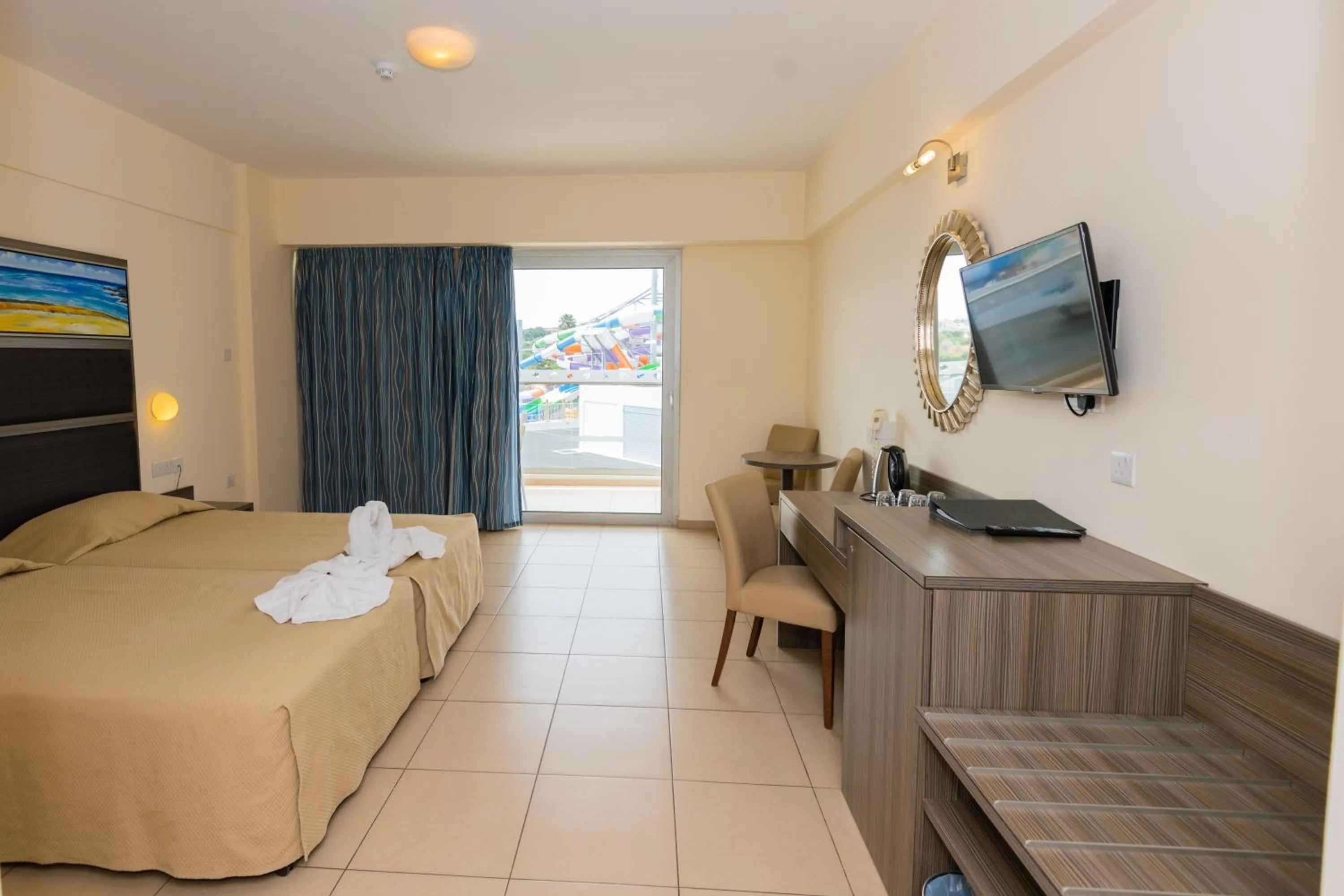 TV and multimedia in Tofinis Hotel