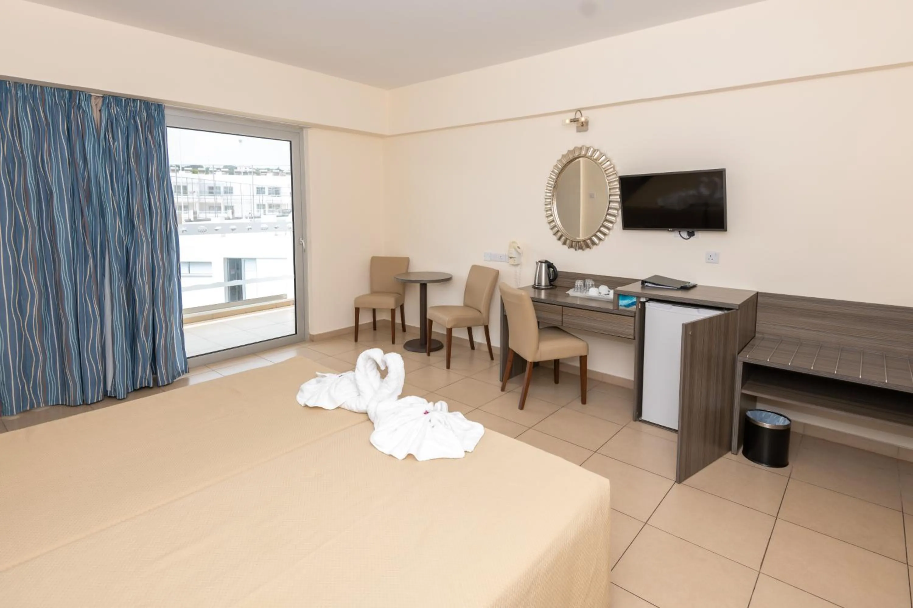 TV and multimedia in Tofinis Hotel