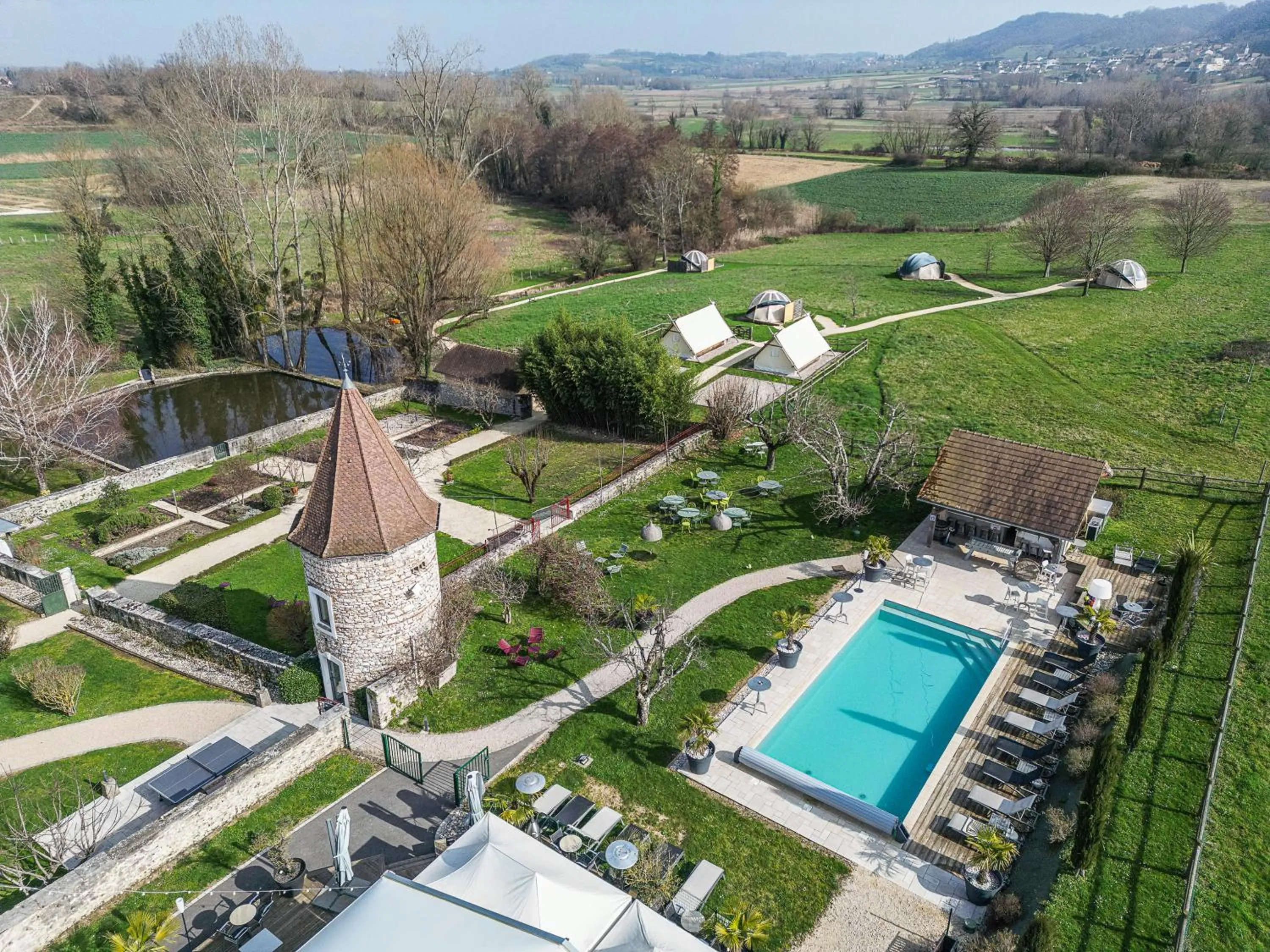 Garden in Domaine de Suzel Hôtel & Spa