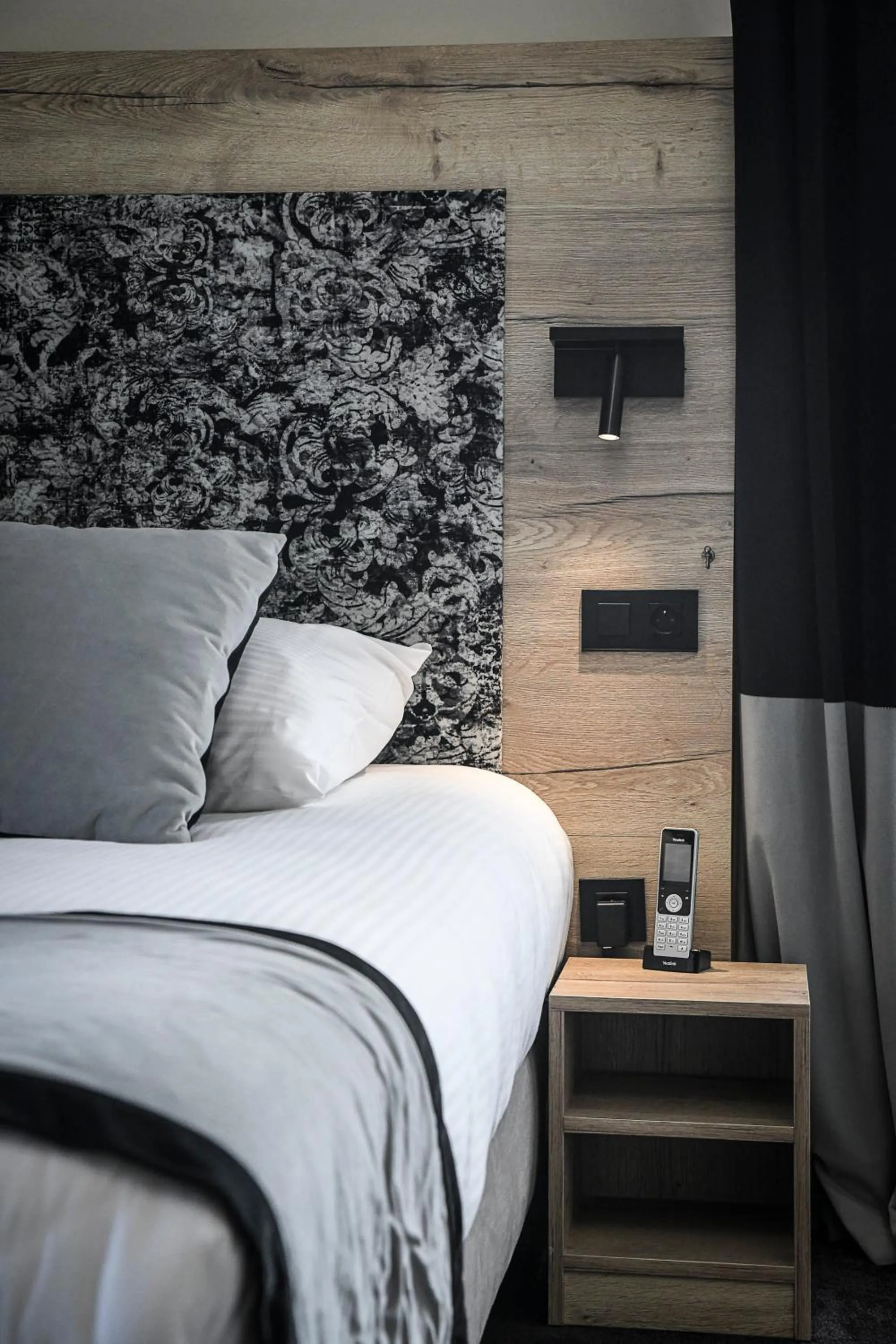 Bed in Domaine de Suzel Hôtel & Spa