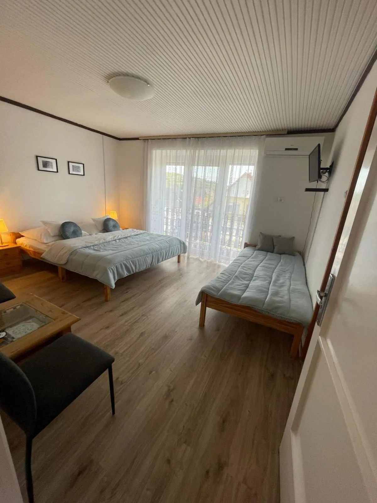 Apartment with Balcony in Attila Vendégház