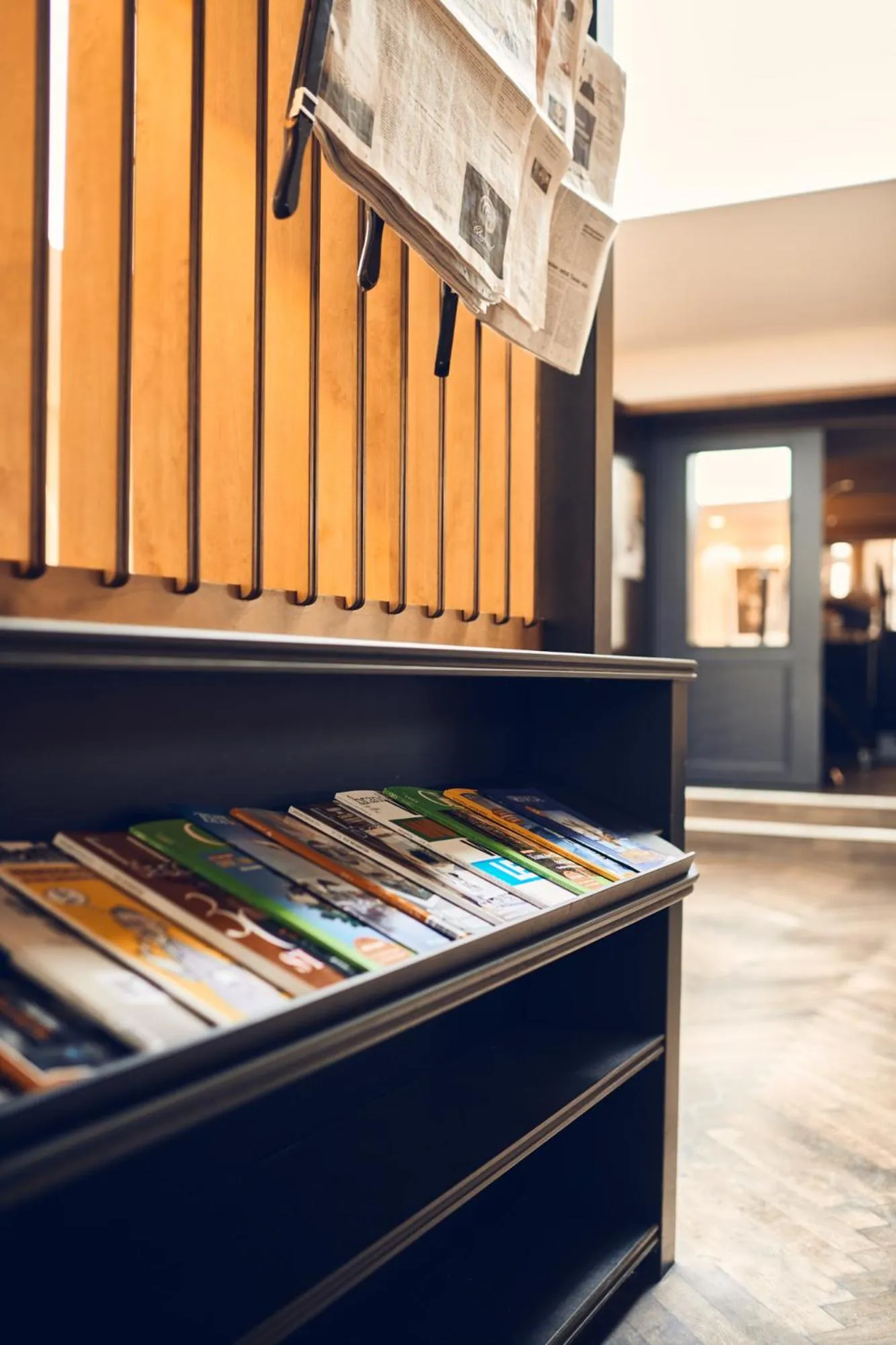 Library in art Hotel Tucholsky