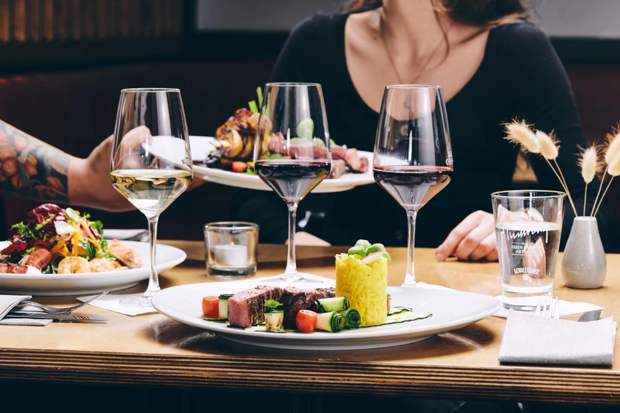 Restaurant/places to eat in art Hotel Tucholsky