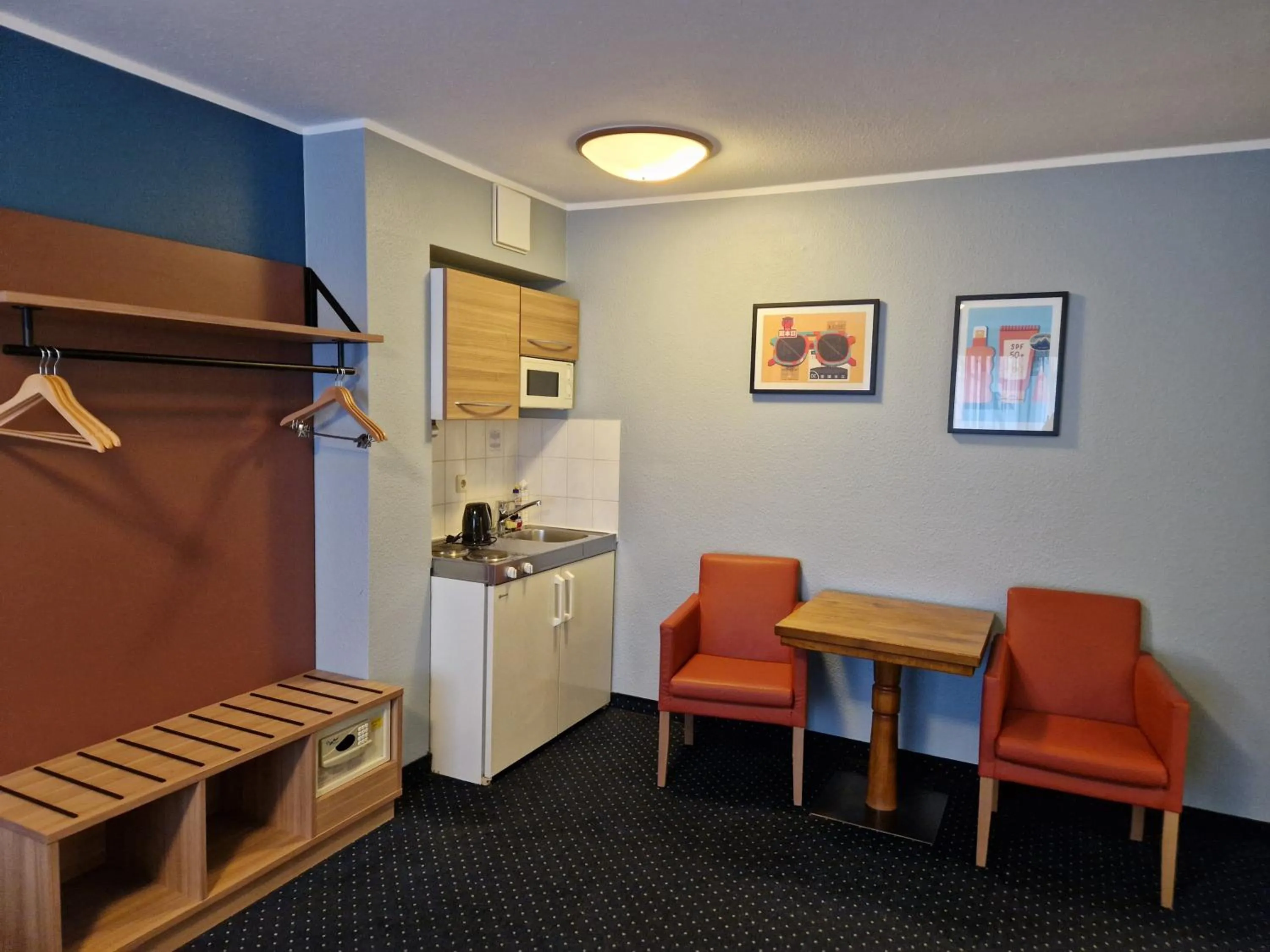 Photo of the whole room in Garner Hotel Bochum by IHG