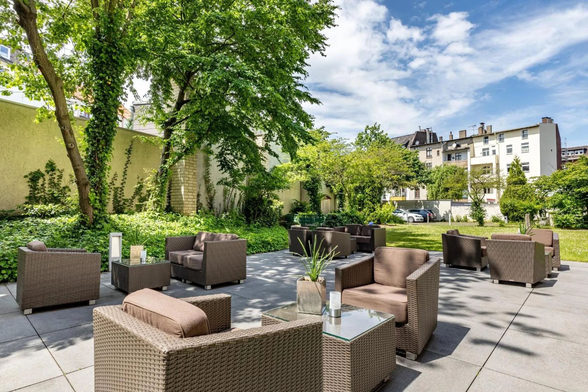 Restaurant/places to eat in Garner Hotel Bochum by IHG