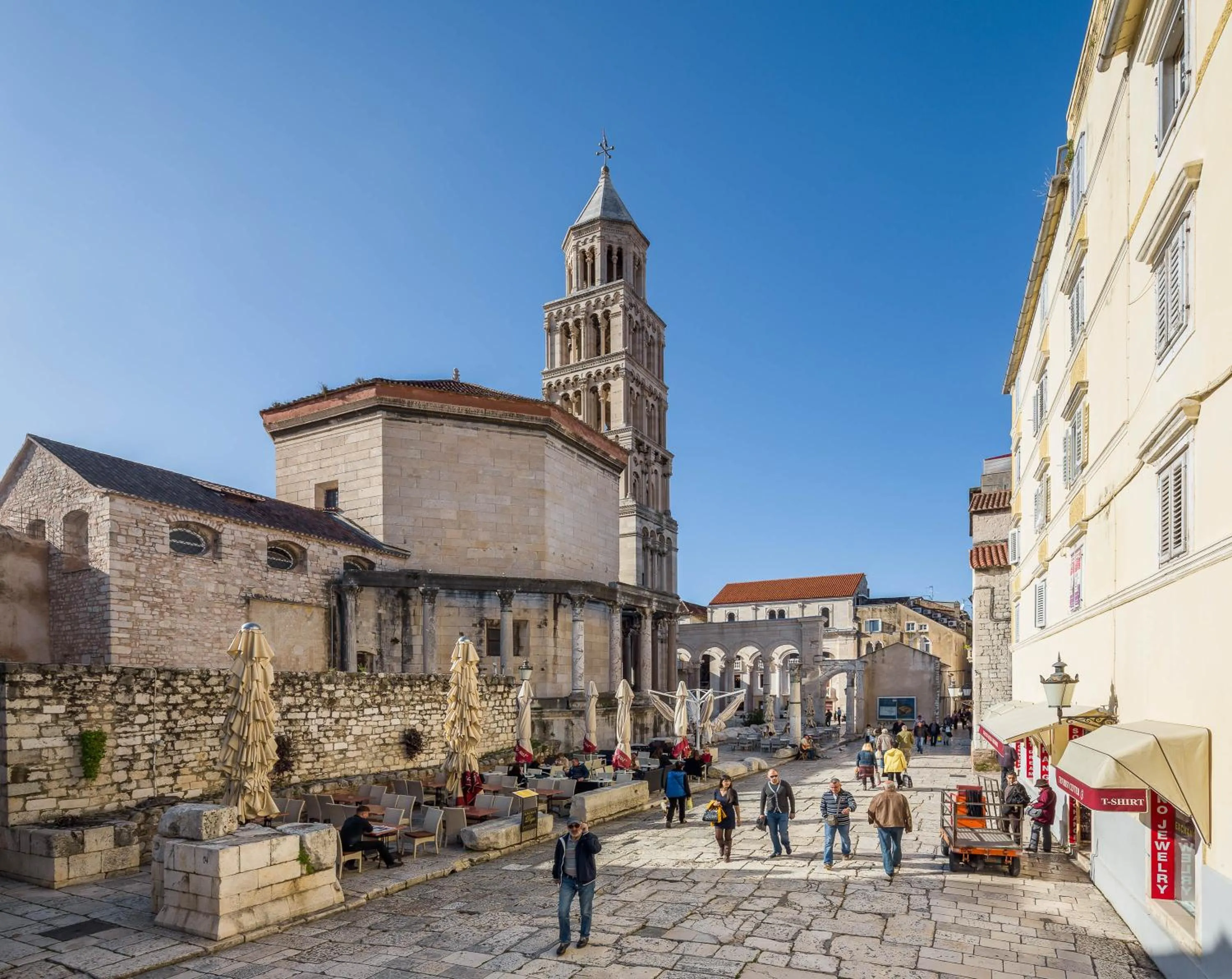 Nearby landmark in Luxury Rooms MA de Dominis