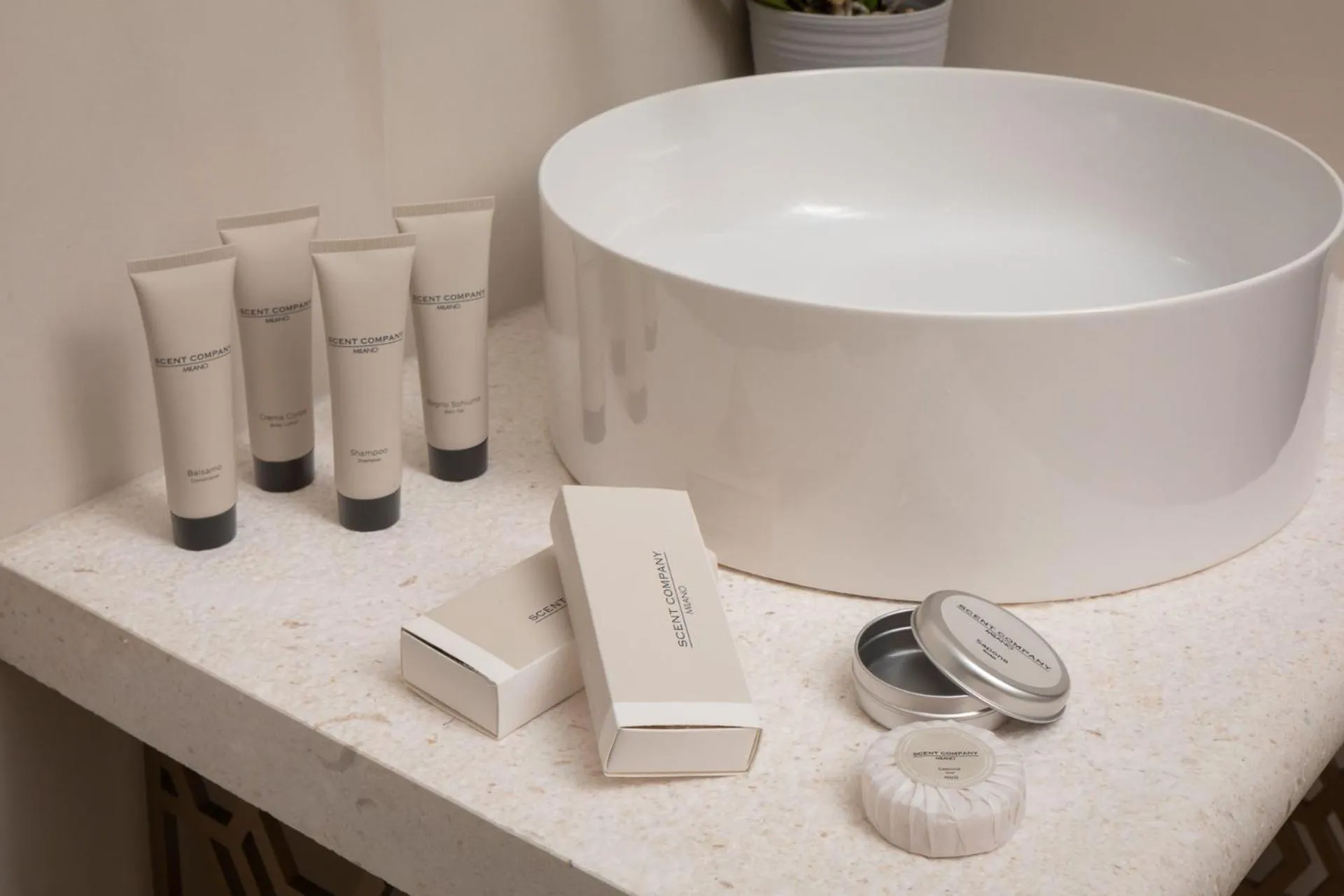 Bathroom in Luxury Rooms MA de Dominis