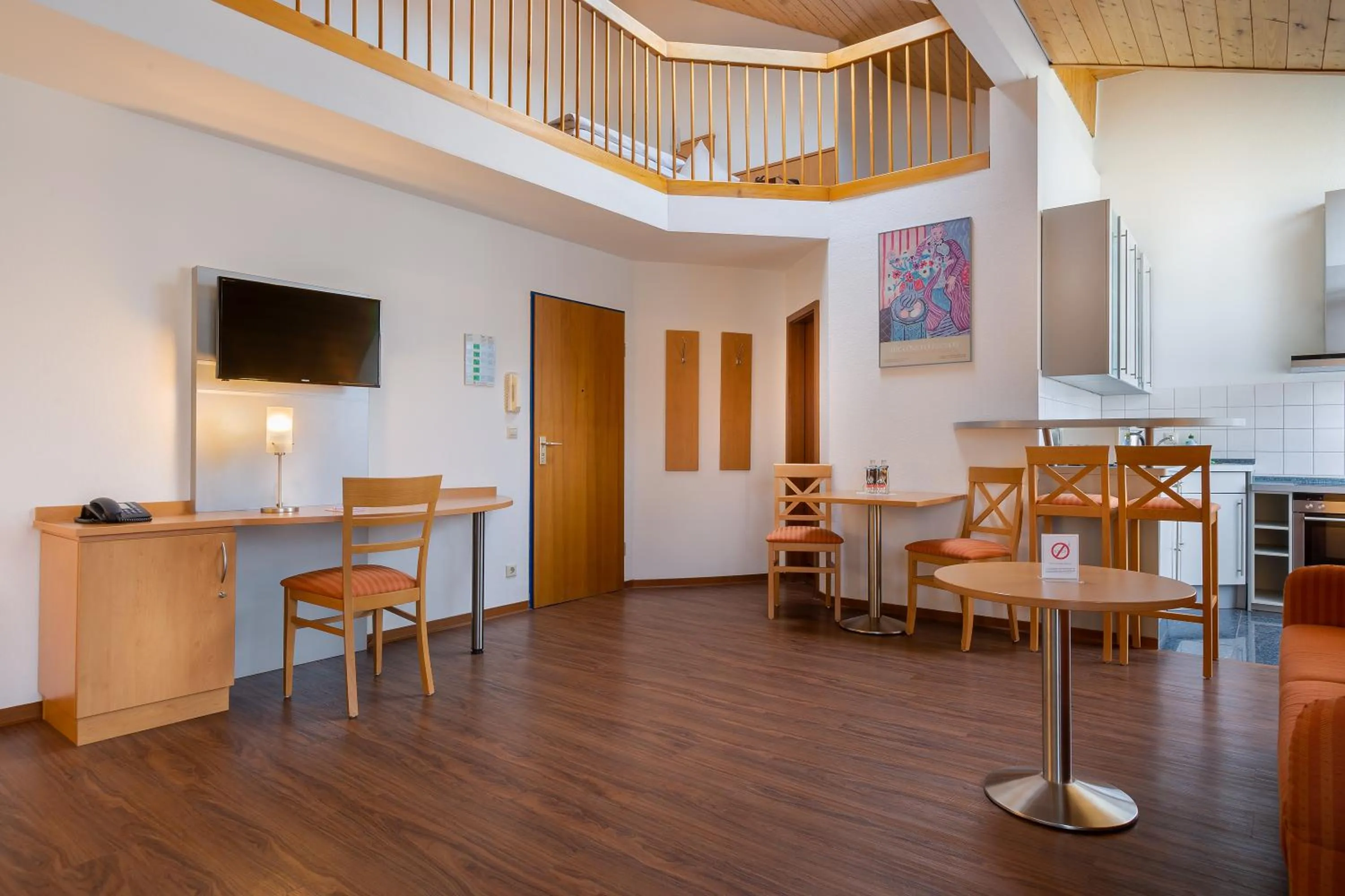 Photo of the whole room in acora Karlsruhe Zentrum Living the City