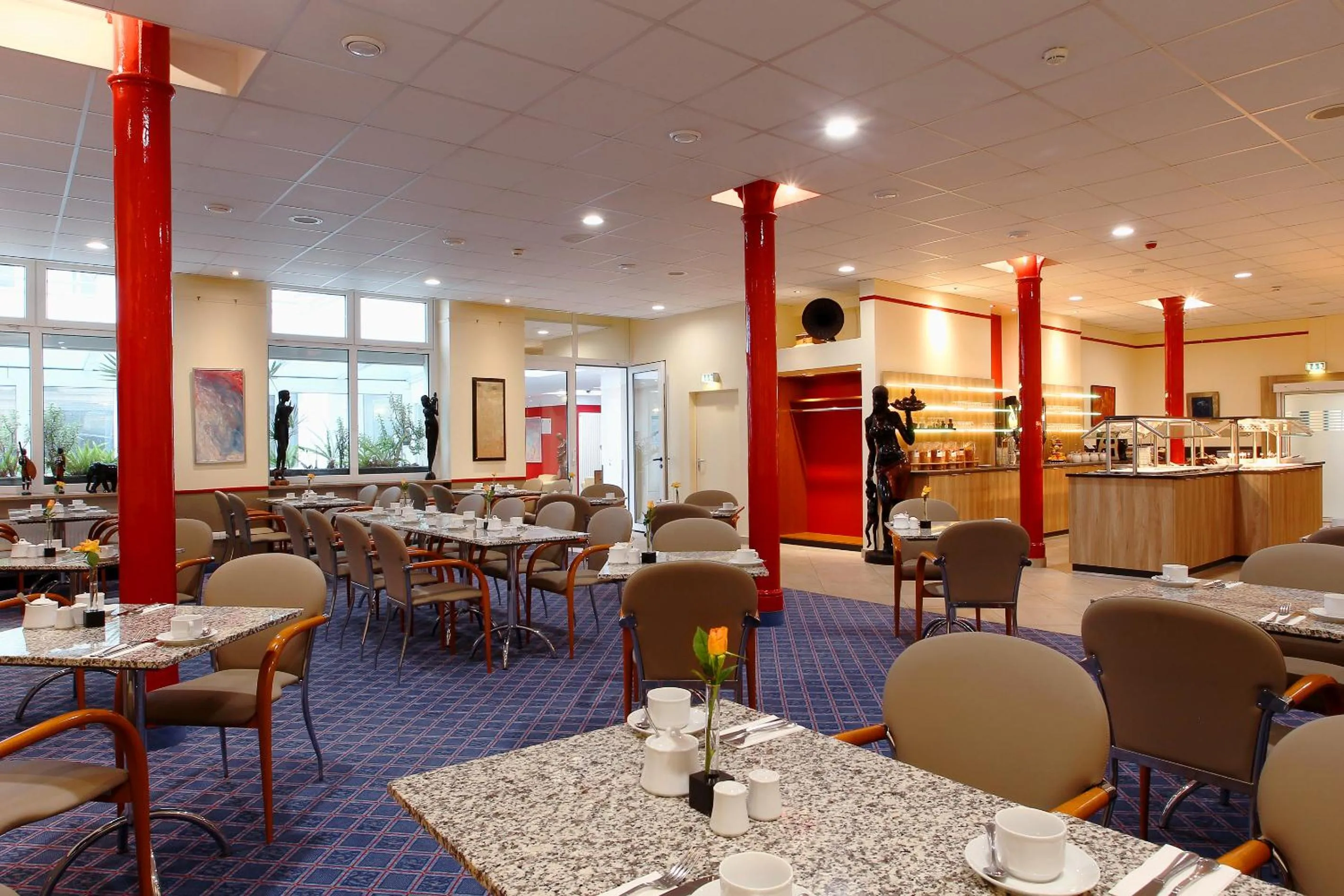 Buffet breakfast in Hotel Königshof am Funkturm