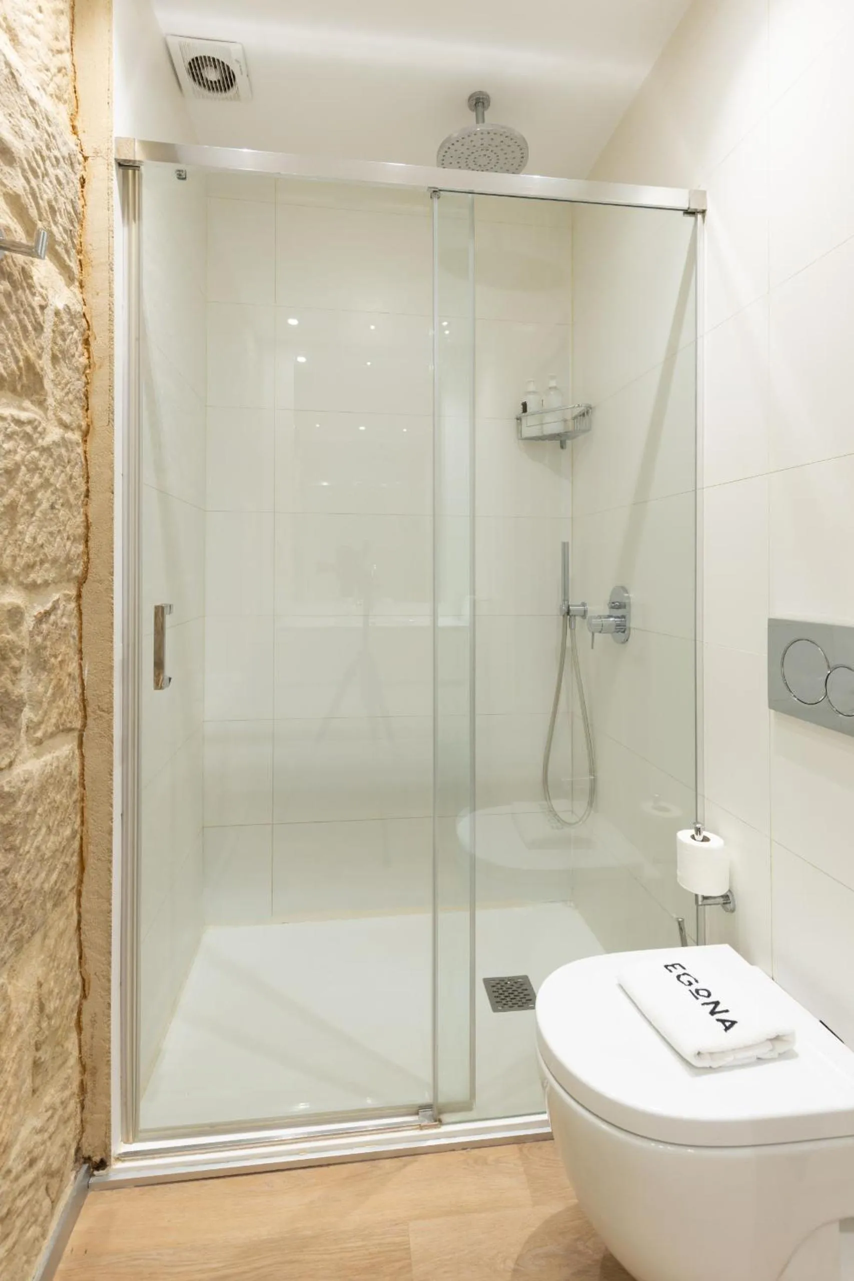 Bathroom in Zigordia 9-Vivienda muy bien situada by Egona