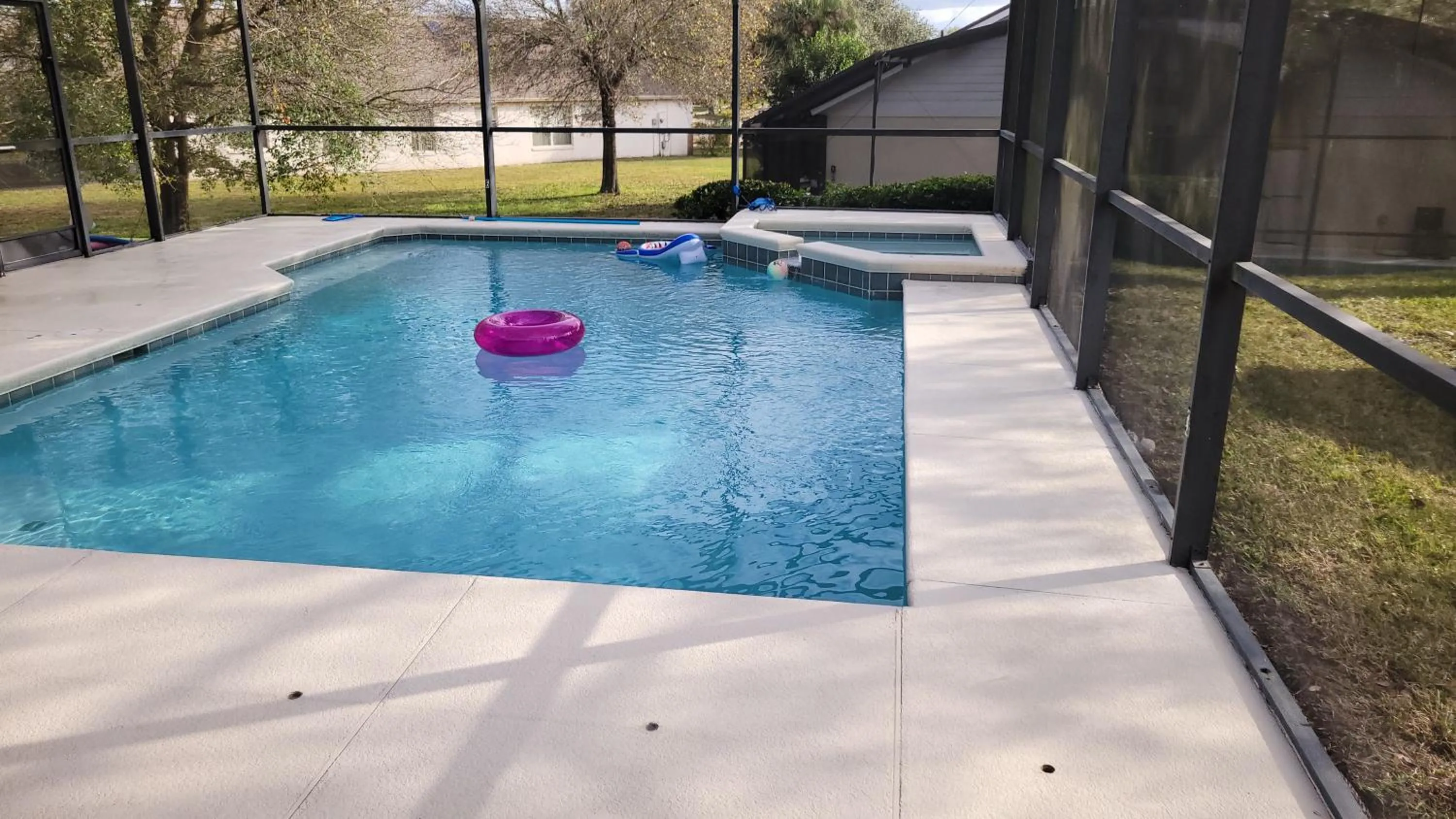 Swimming pool in Family Vacation Home With Pool and Spa Near Disney and Universal