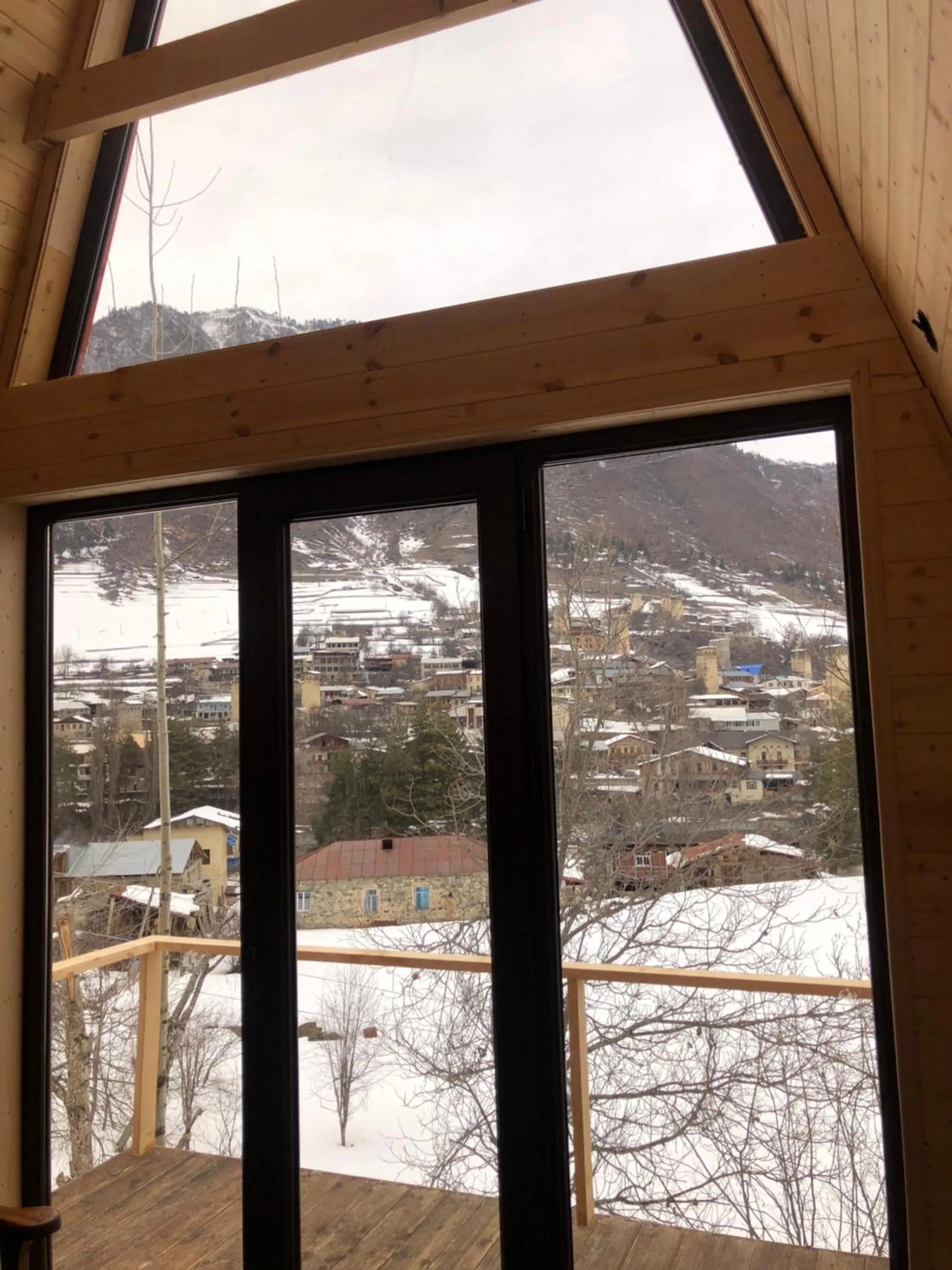 Winter in Paradiso Mestia