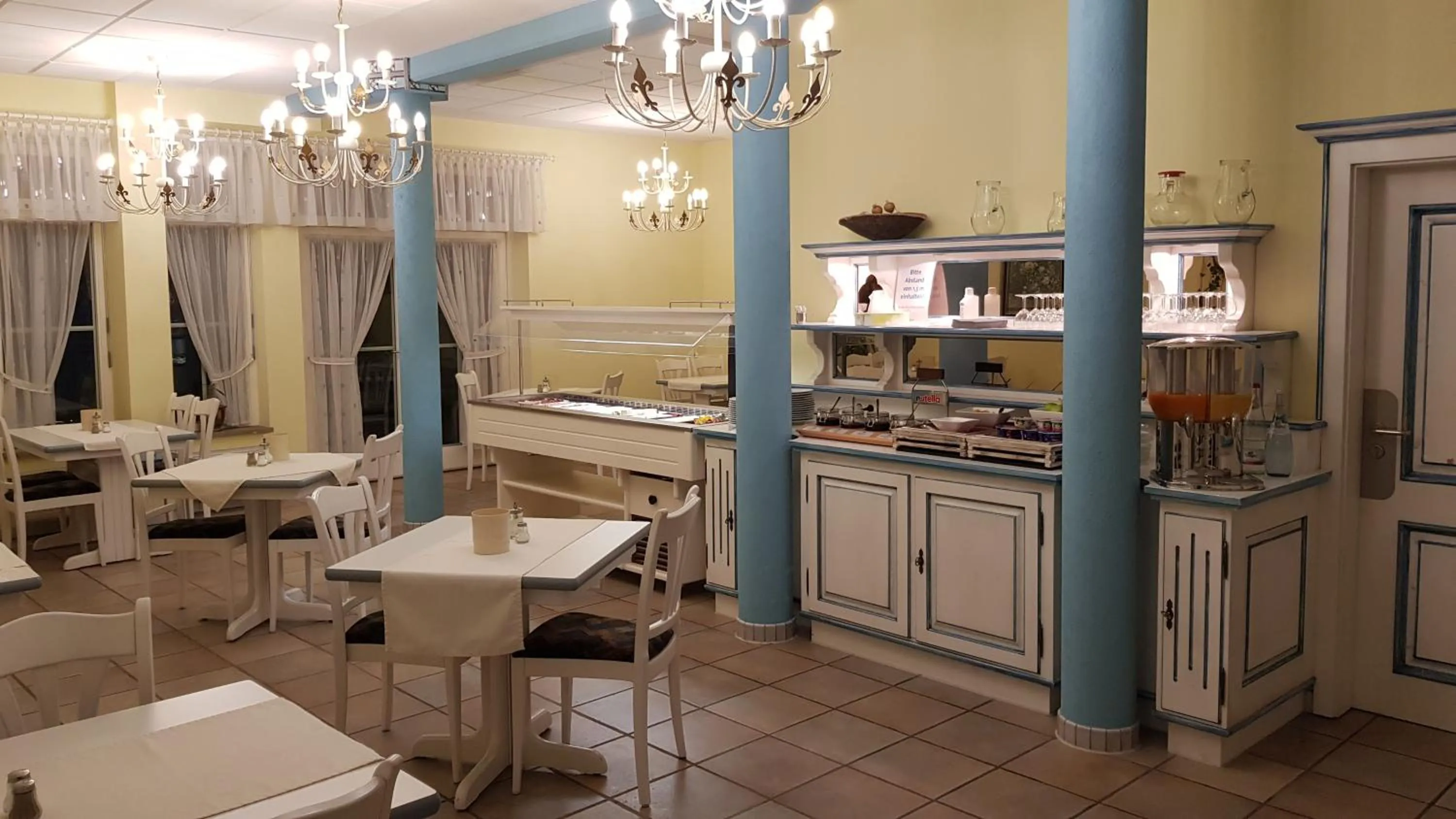 Breakfast in Cross-Country-Hotel Hirsch