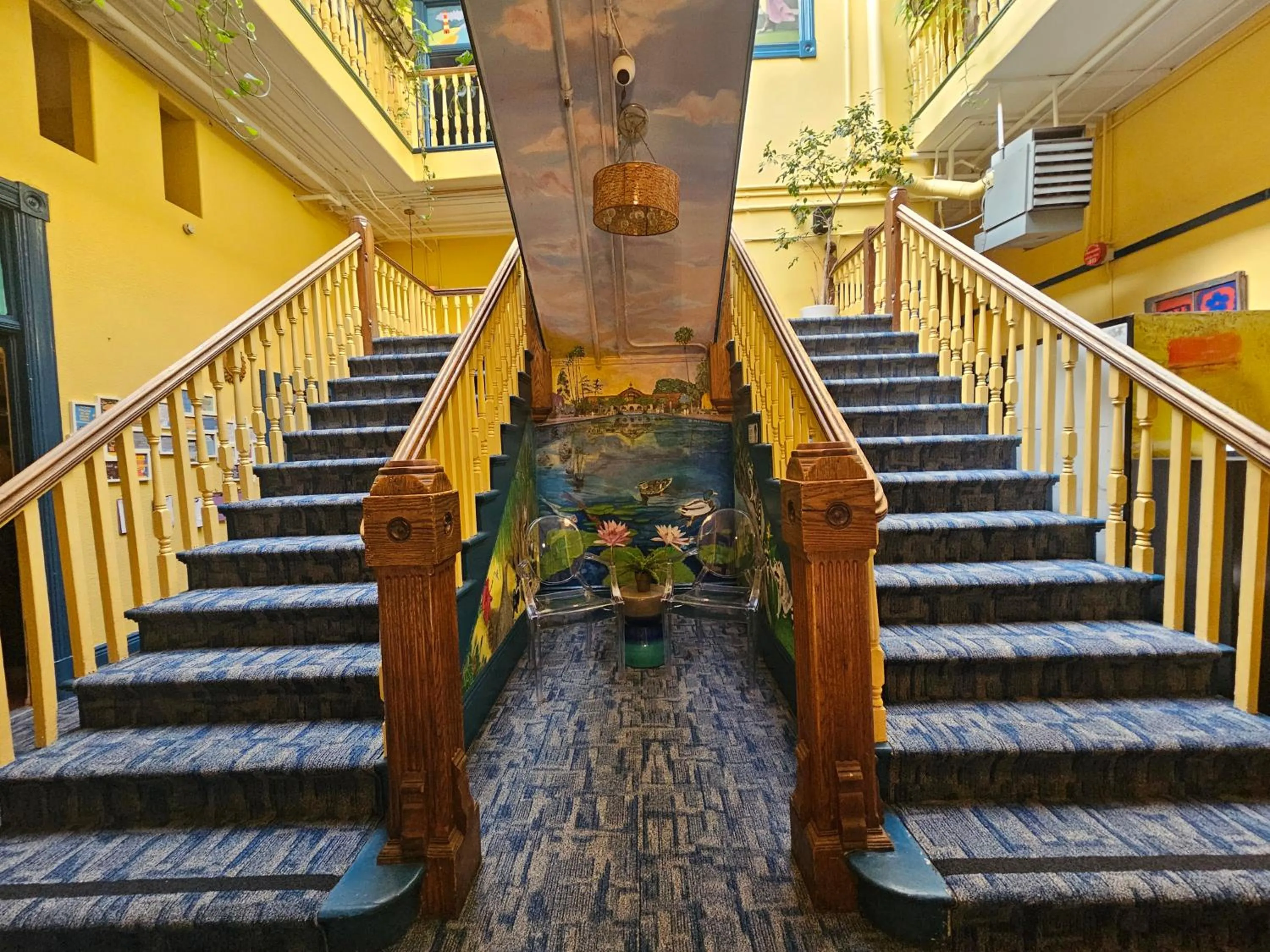 Facade/entrance in Gaslamp Hostel