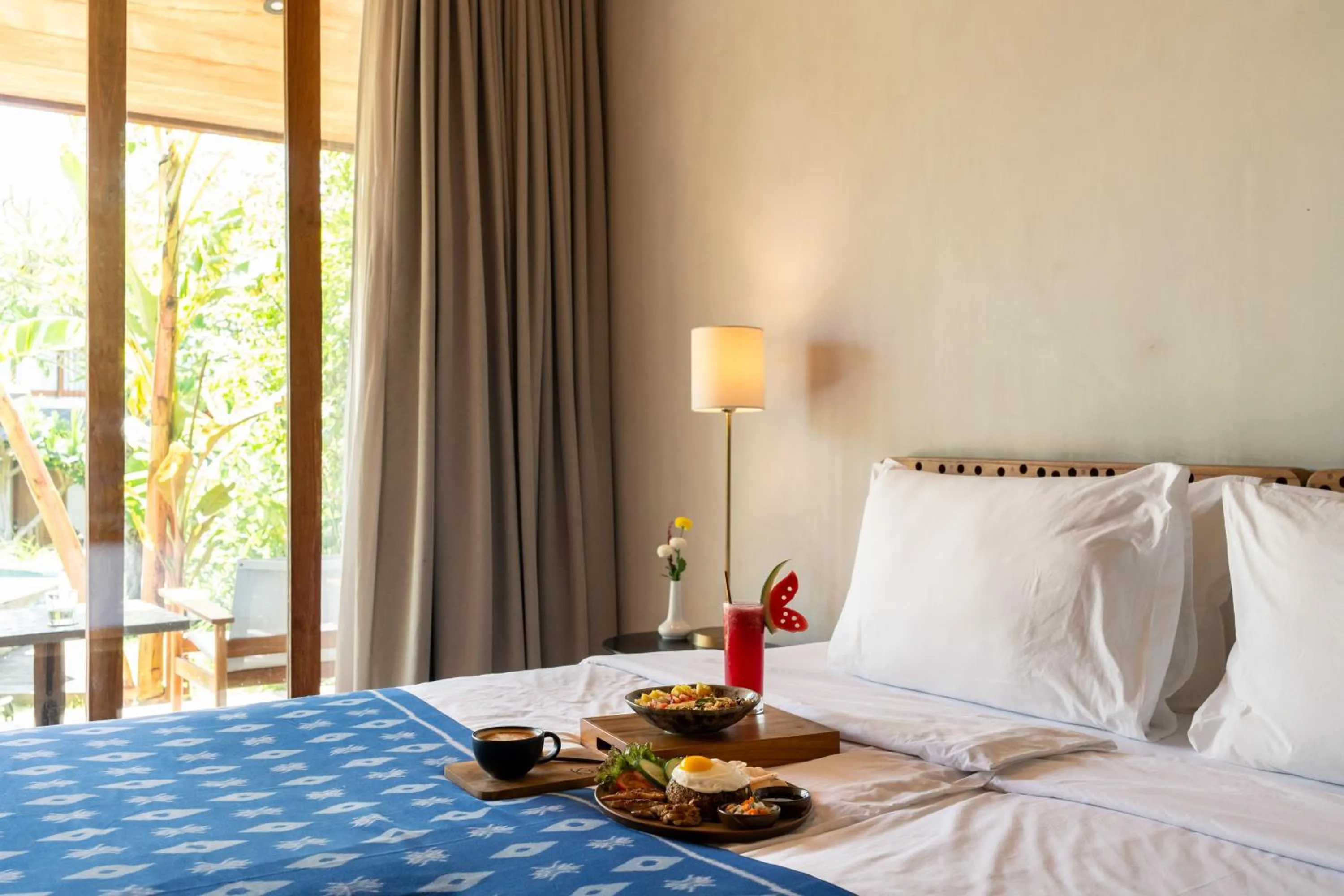 room service, Bed in MASMARA Resort Canggu