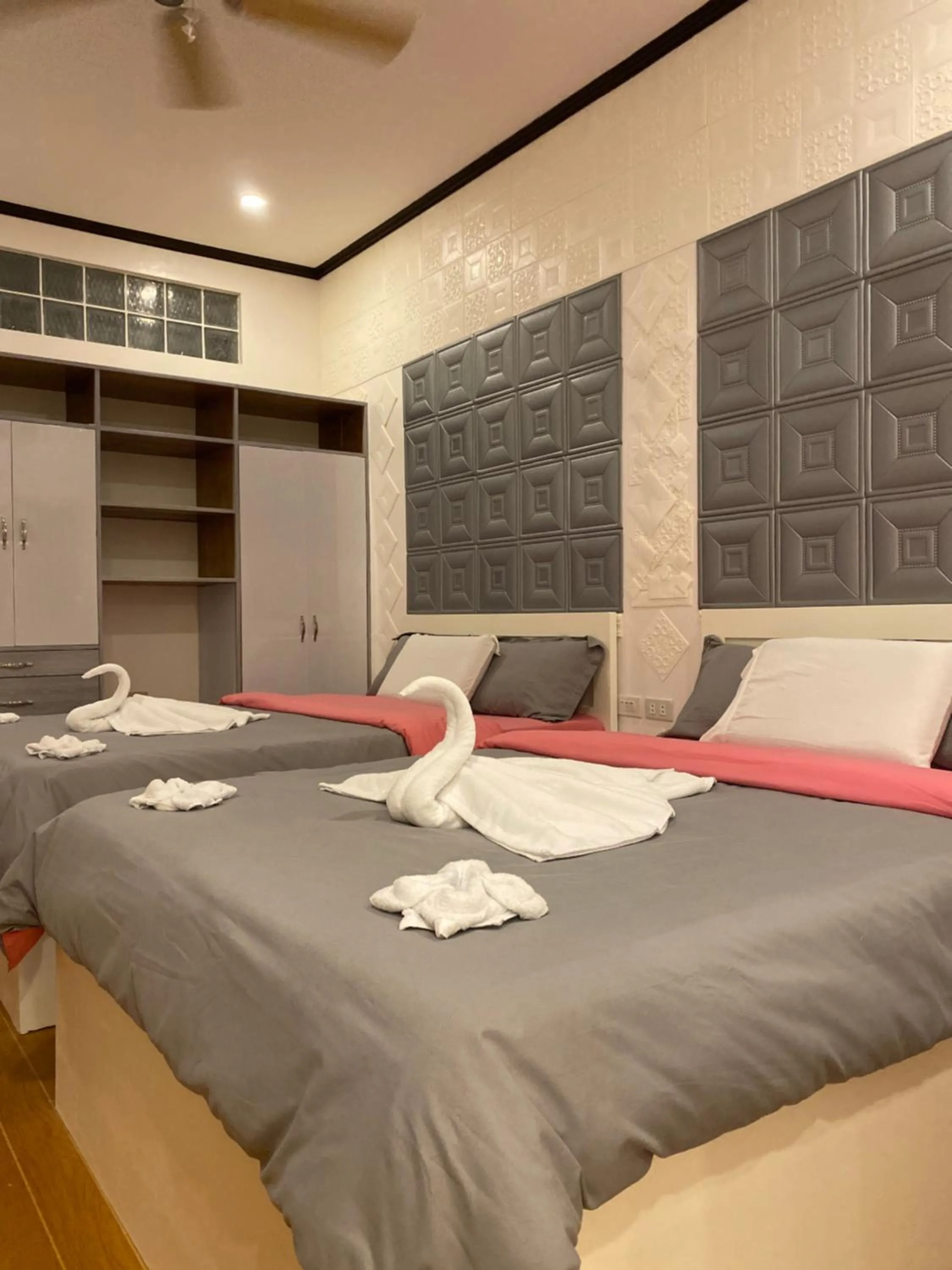 Bed in Monallan Boracay Hotel