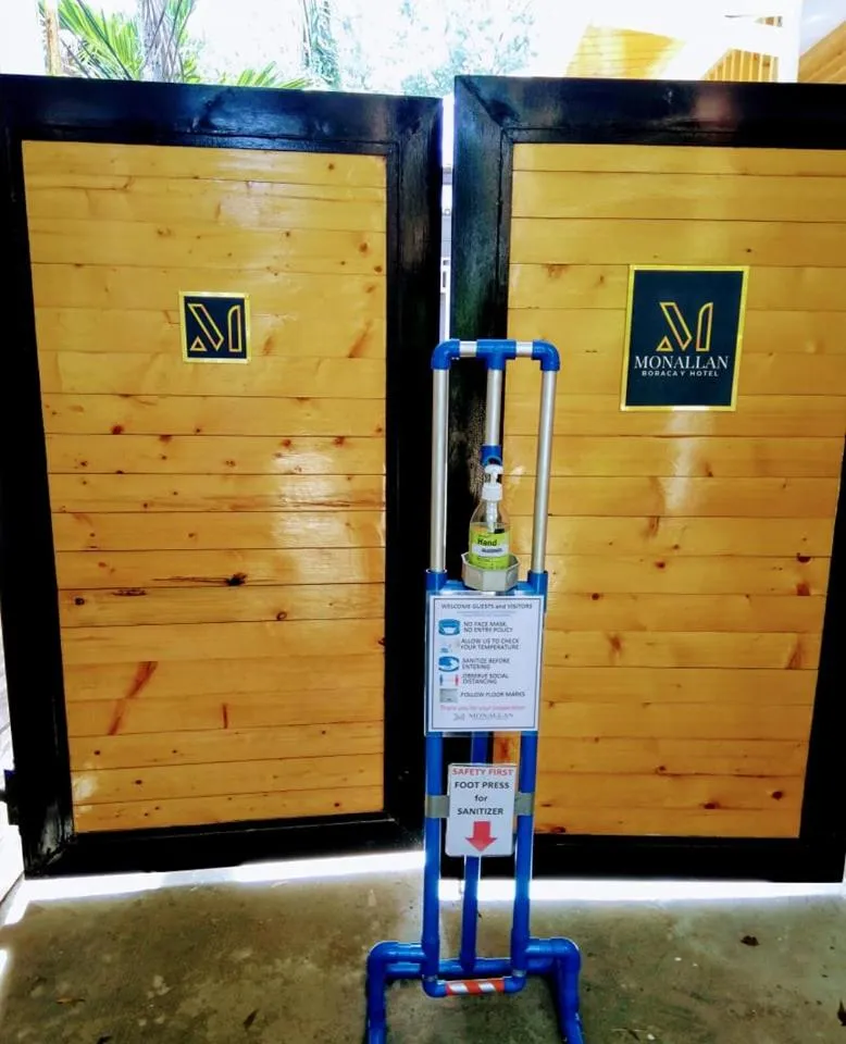 Monallan Boracay Hotel