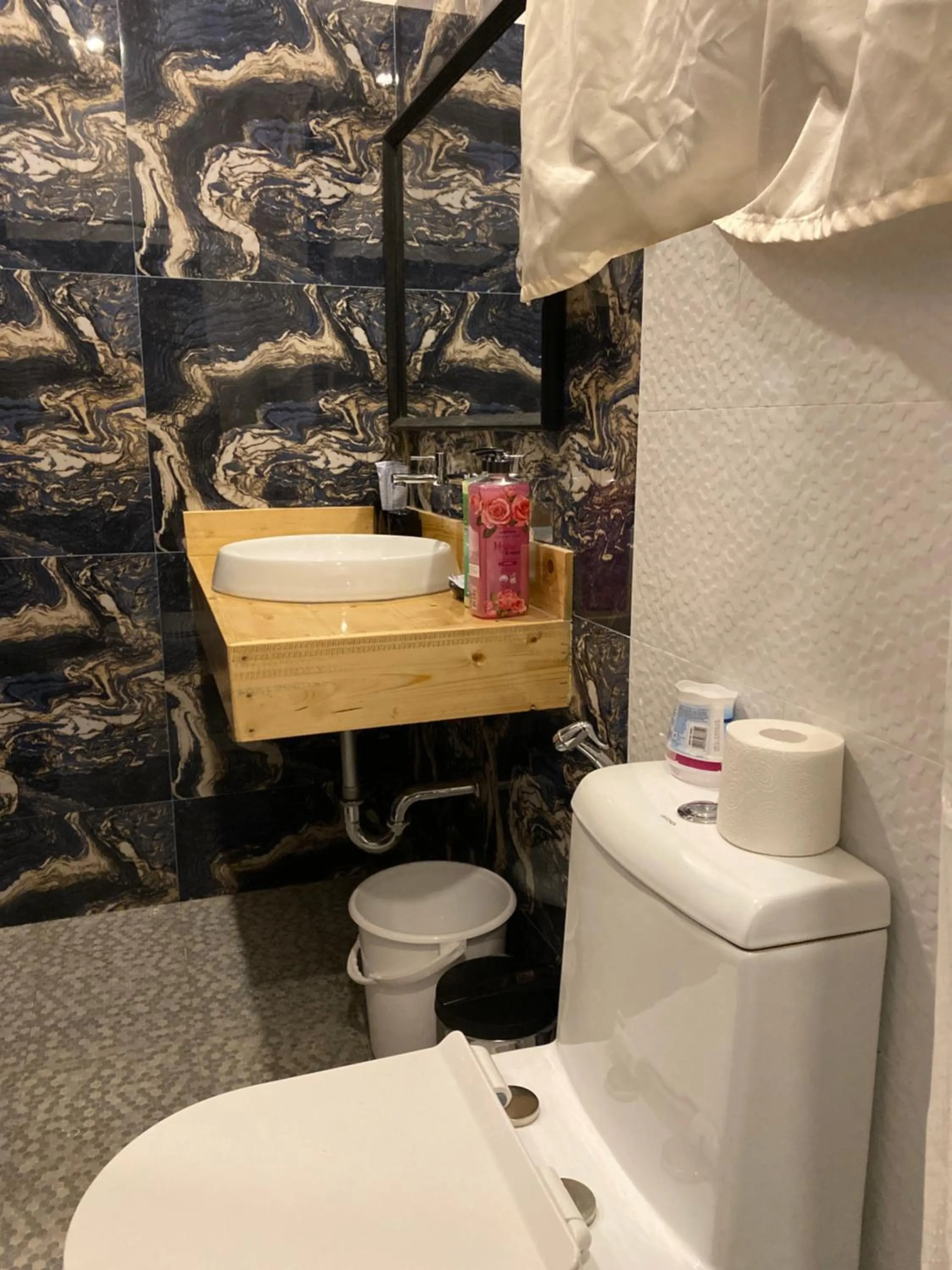 Monallan Boracay Hotel