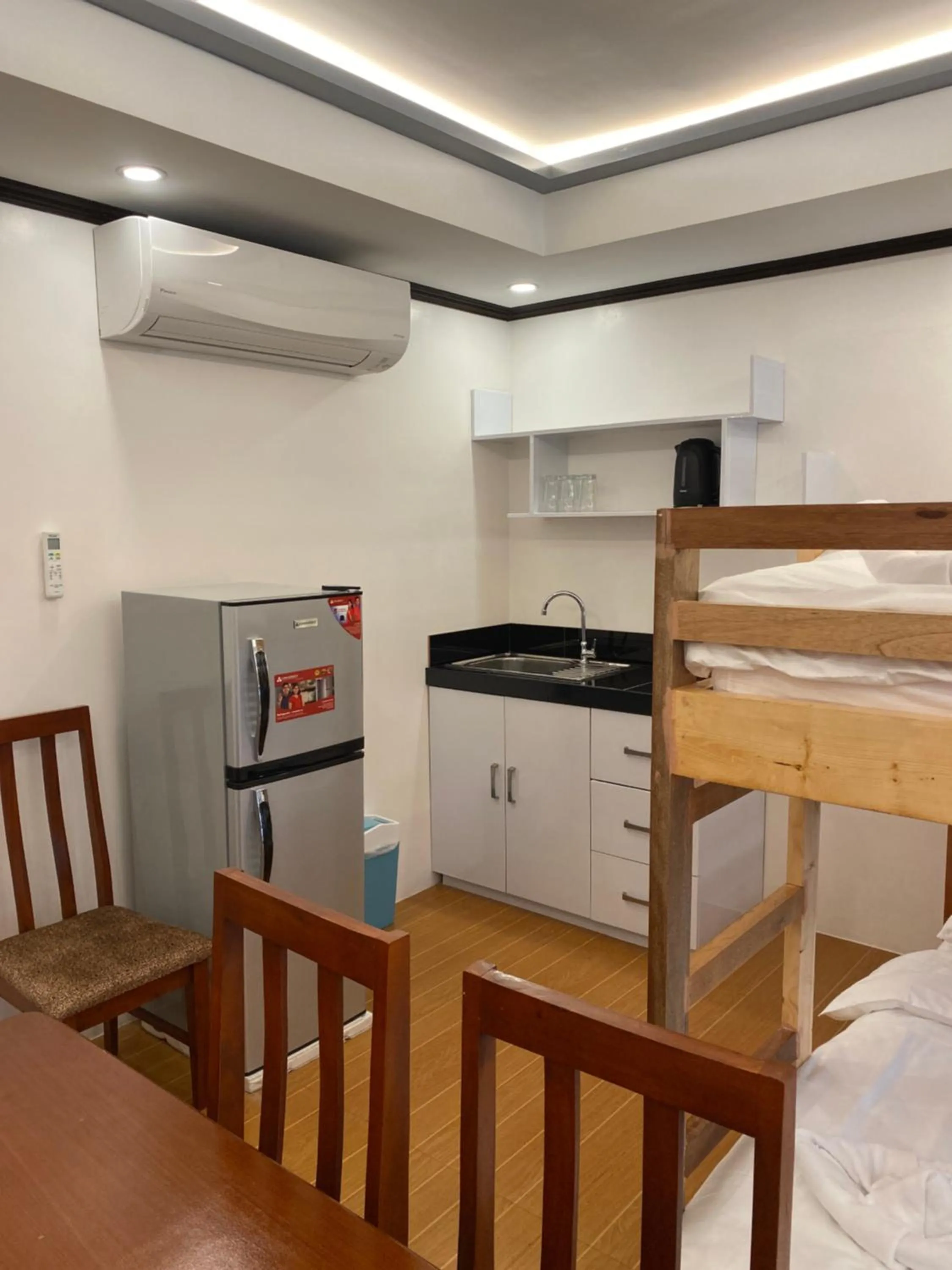 Bed in Monallan Boracay Hotel