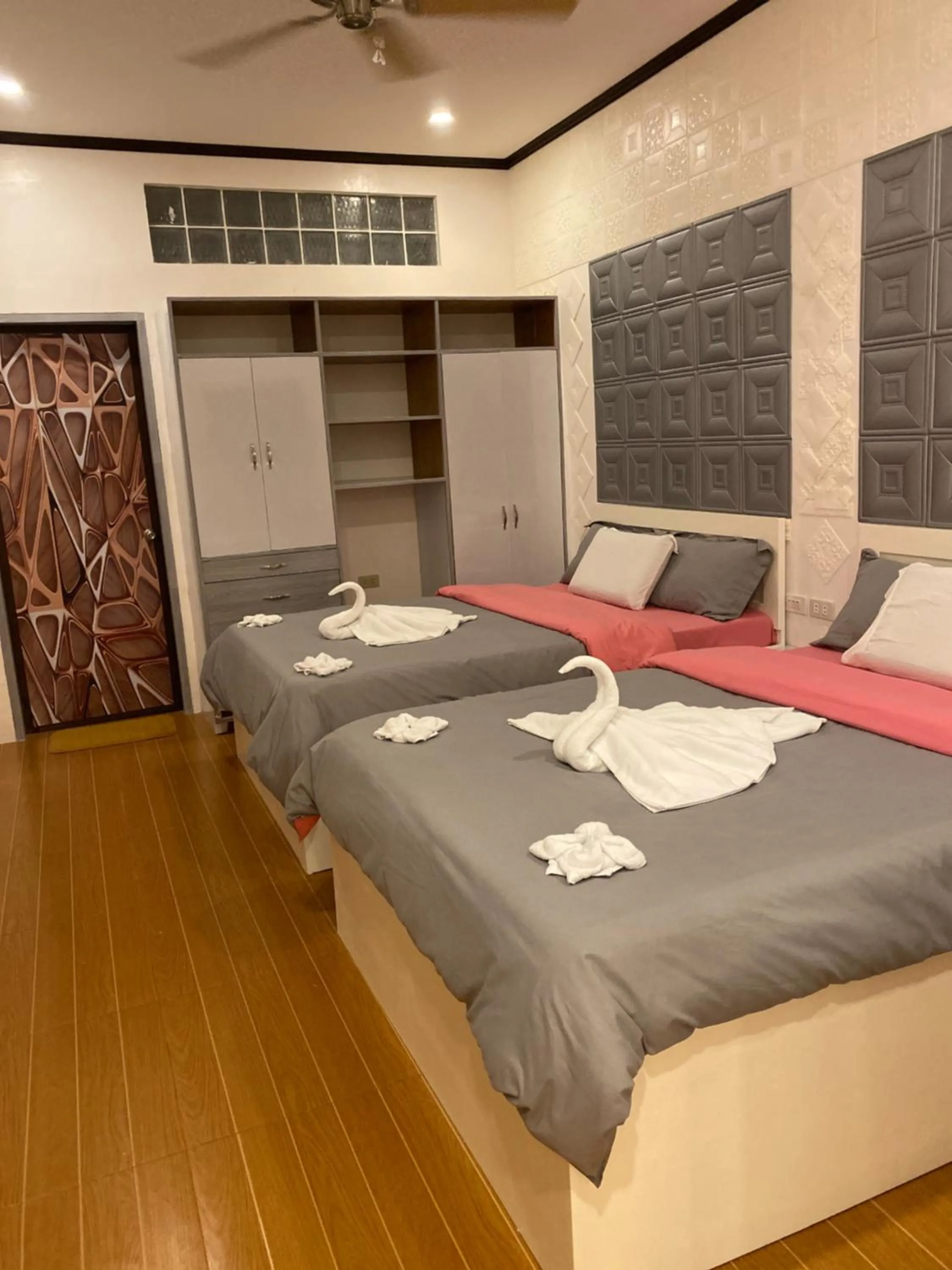 Bed in Monallan Boracay Hotel