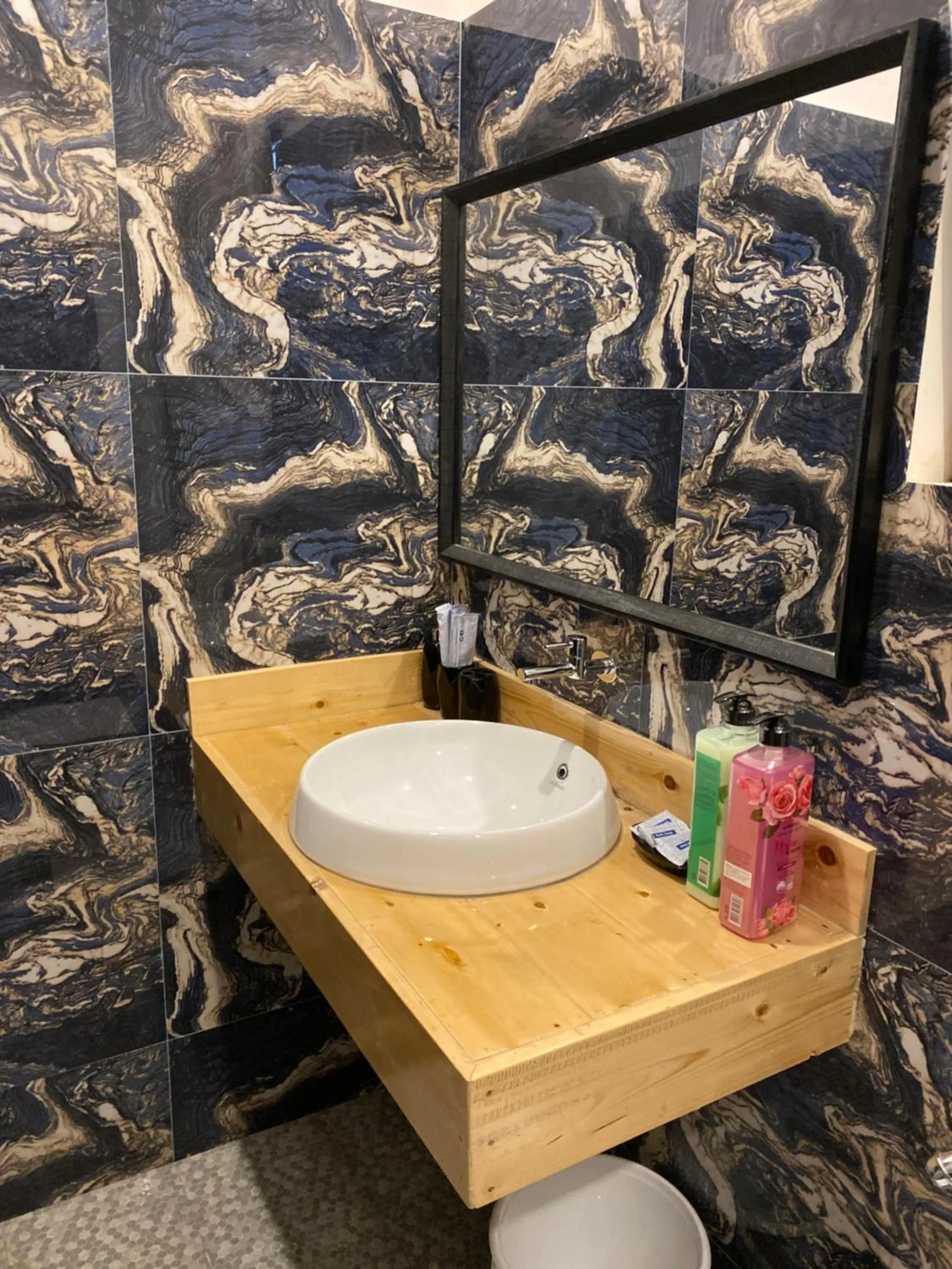 Monallan Boracay Hotel