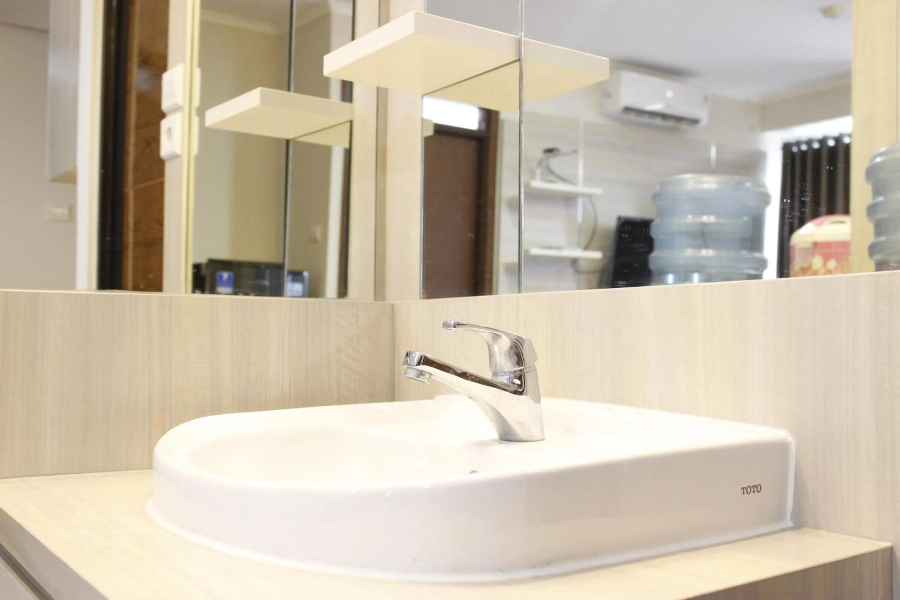 Bright and Stylish 2BR at Gateway Pasteur Apartment By Travelio