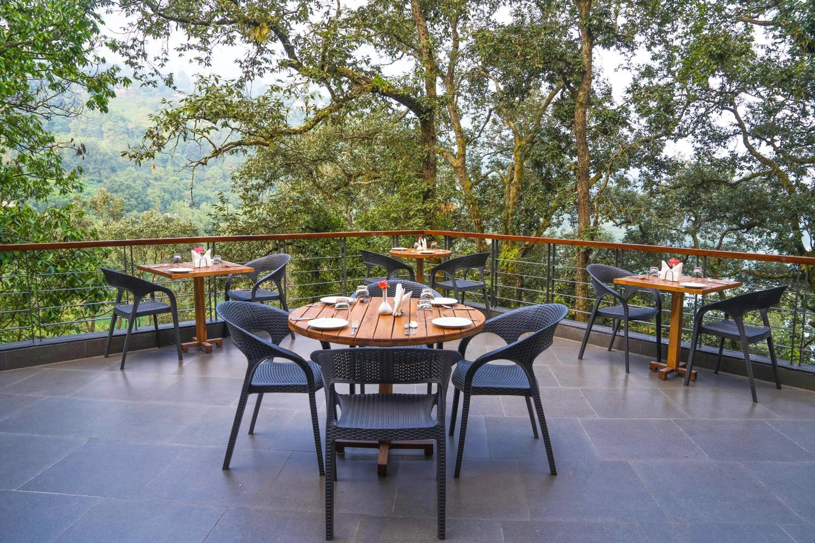 Restaurant/places to eat in The Rosefinch Sarovar Portico