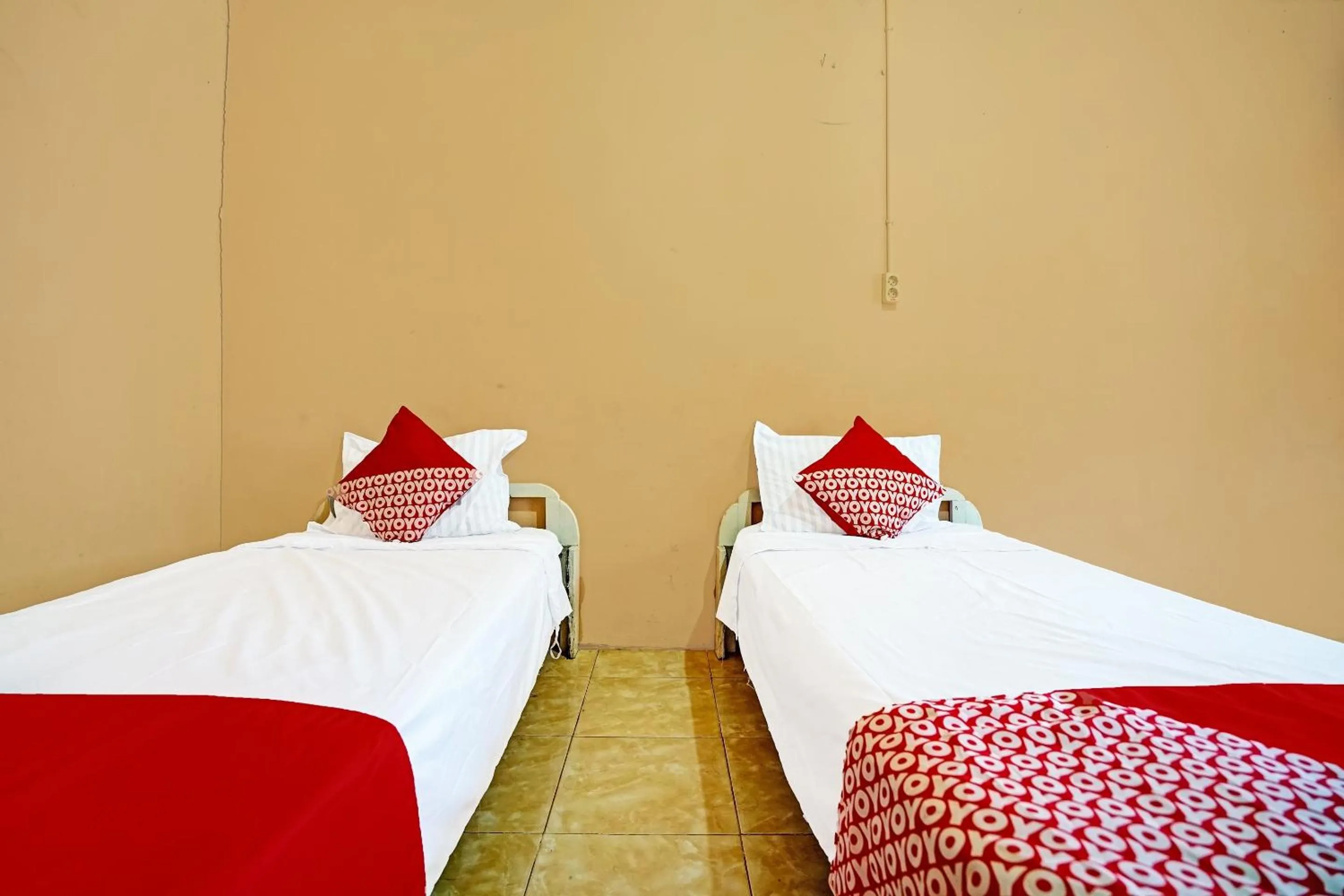 Bedroom, Bed in OYO 3205 Penginapan Mikial Ismi Kayuagung Syariah