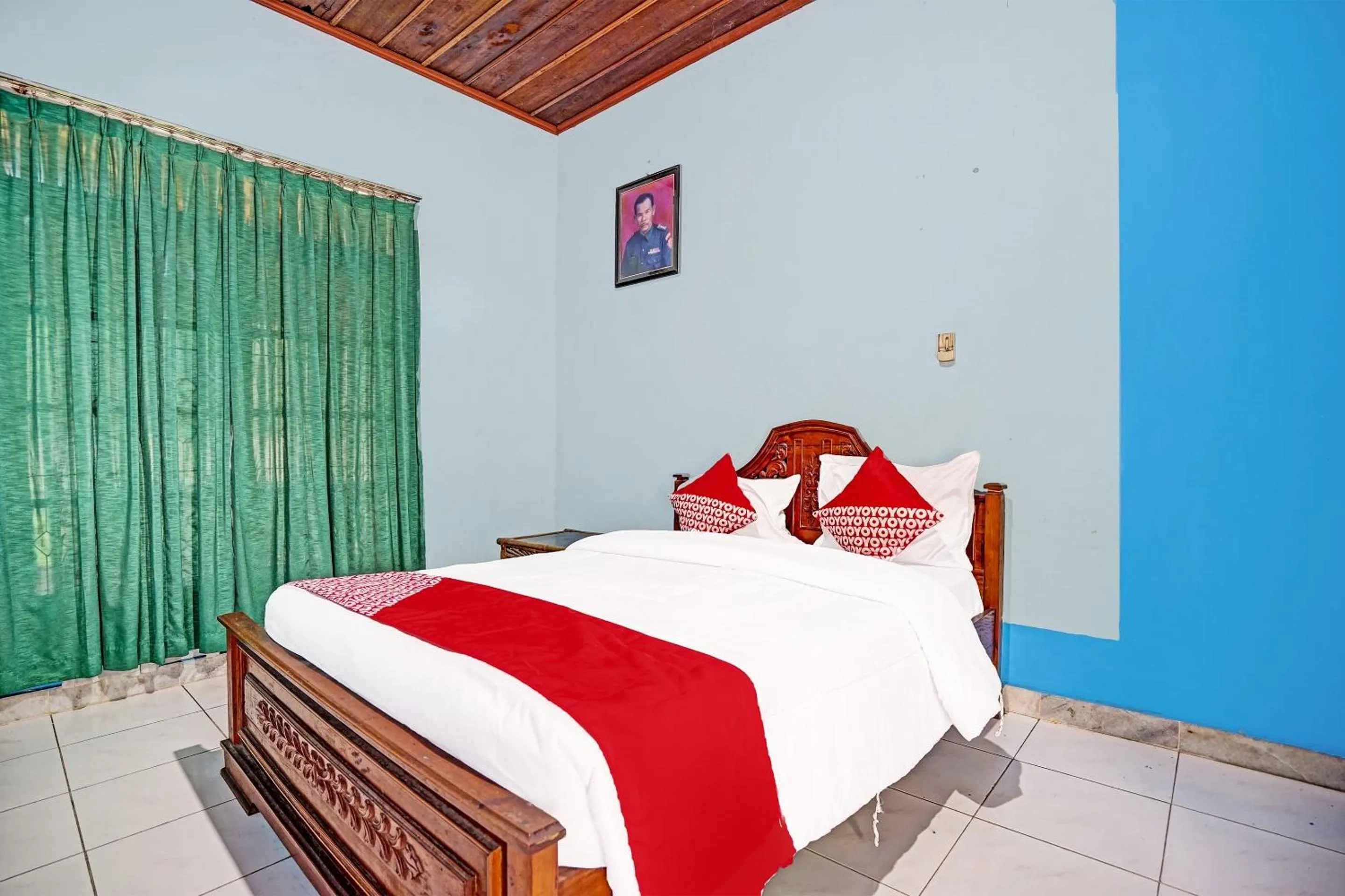 Bedroom, Bed in OYO 3205 Penginapan Mikial Ismi Kayuagung Syariah