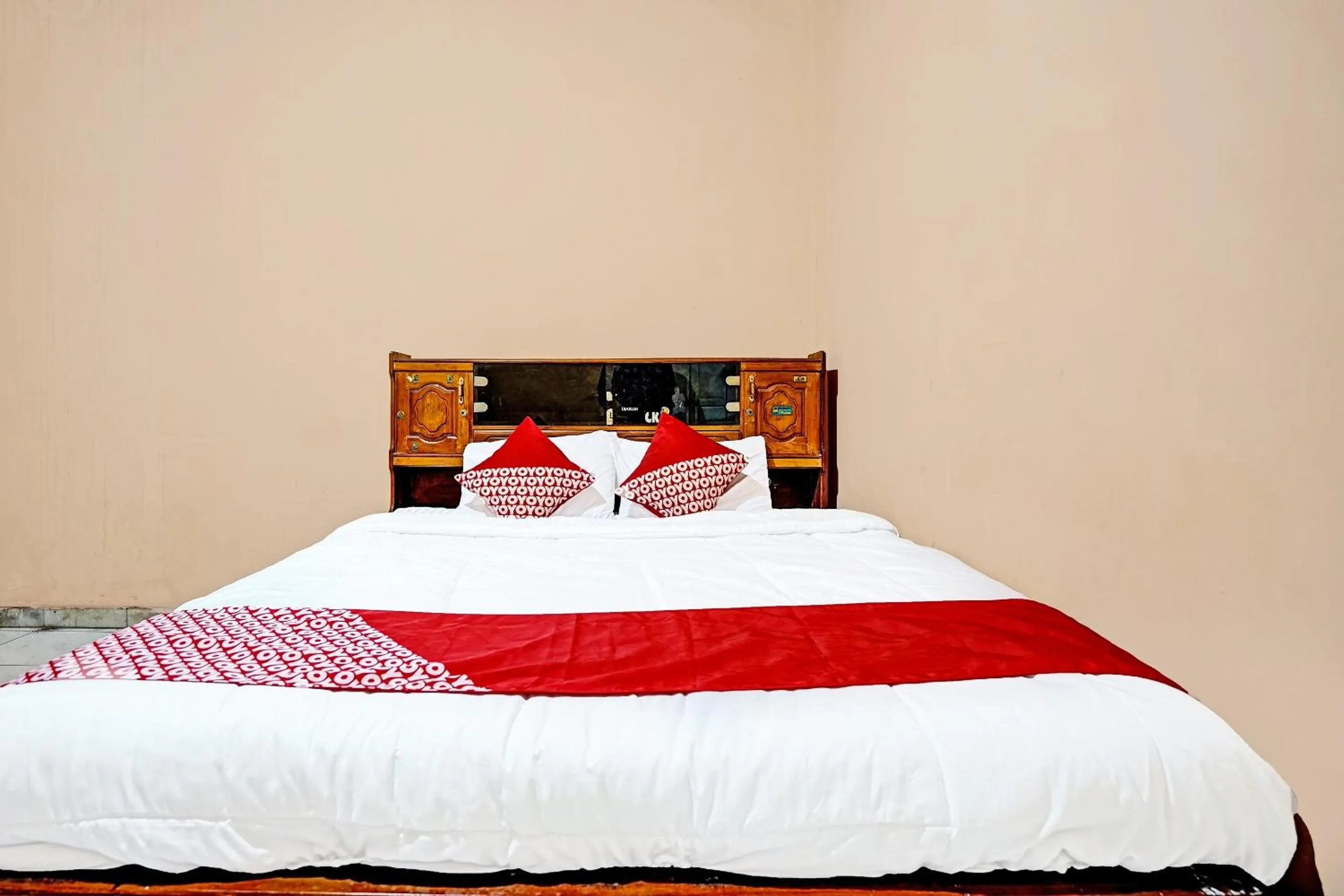 Bedroom, Bed in OYO 3205 Penginapan Mikial Ismi Kayuagung Syariah
