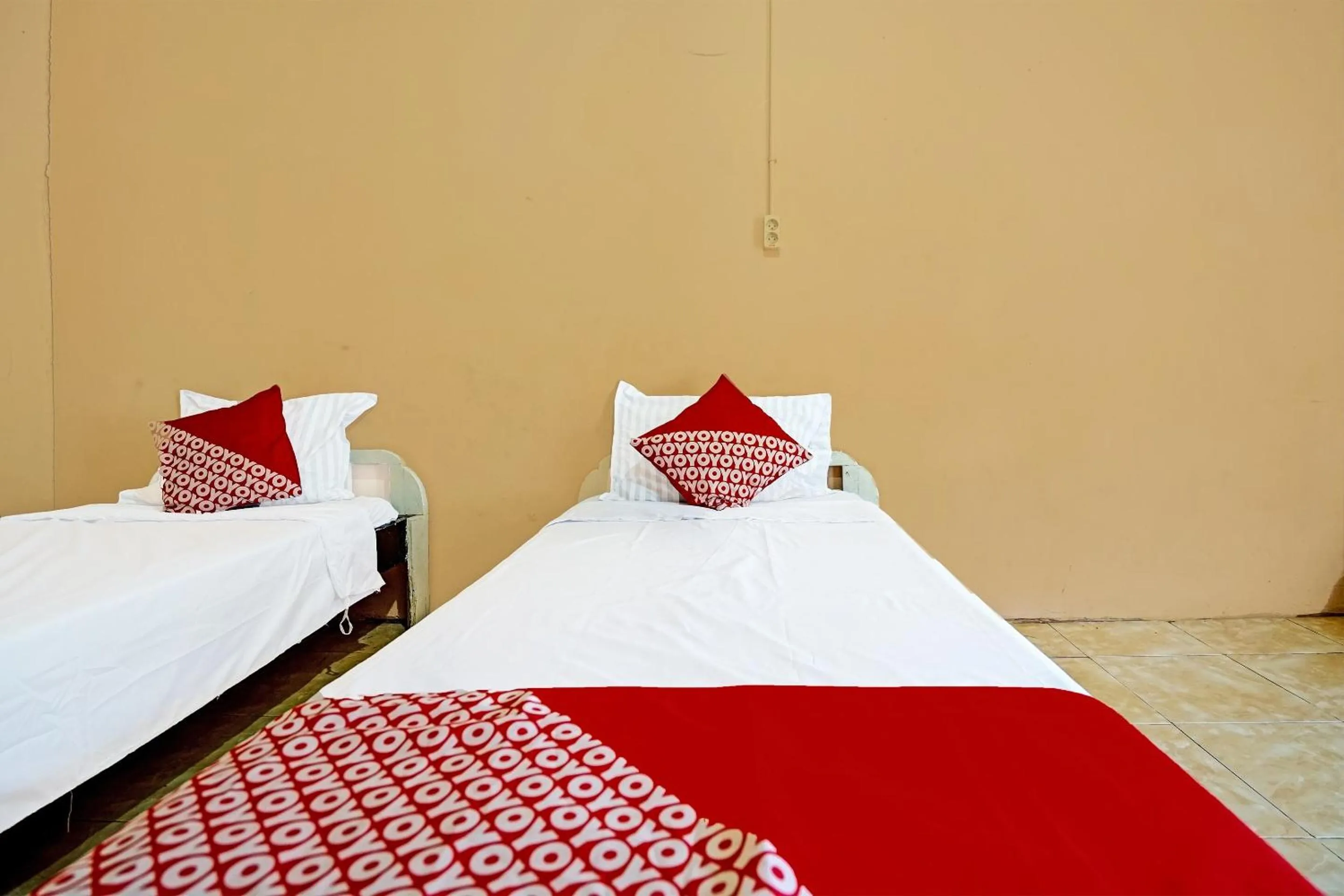 Bedroom, Bed in OYO 3205 Penginapan Mikial Ismi Kayuagung Syariah