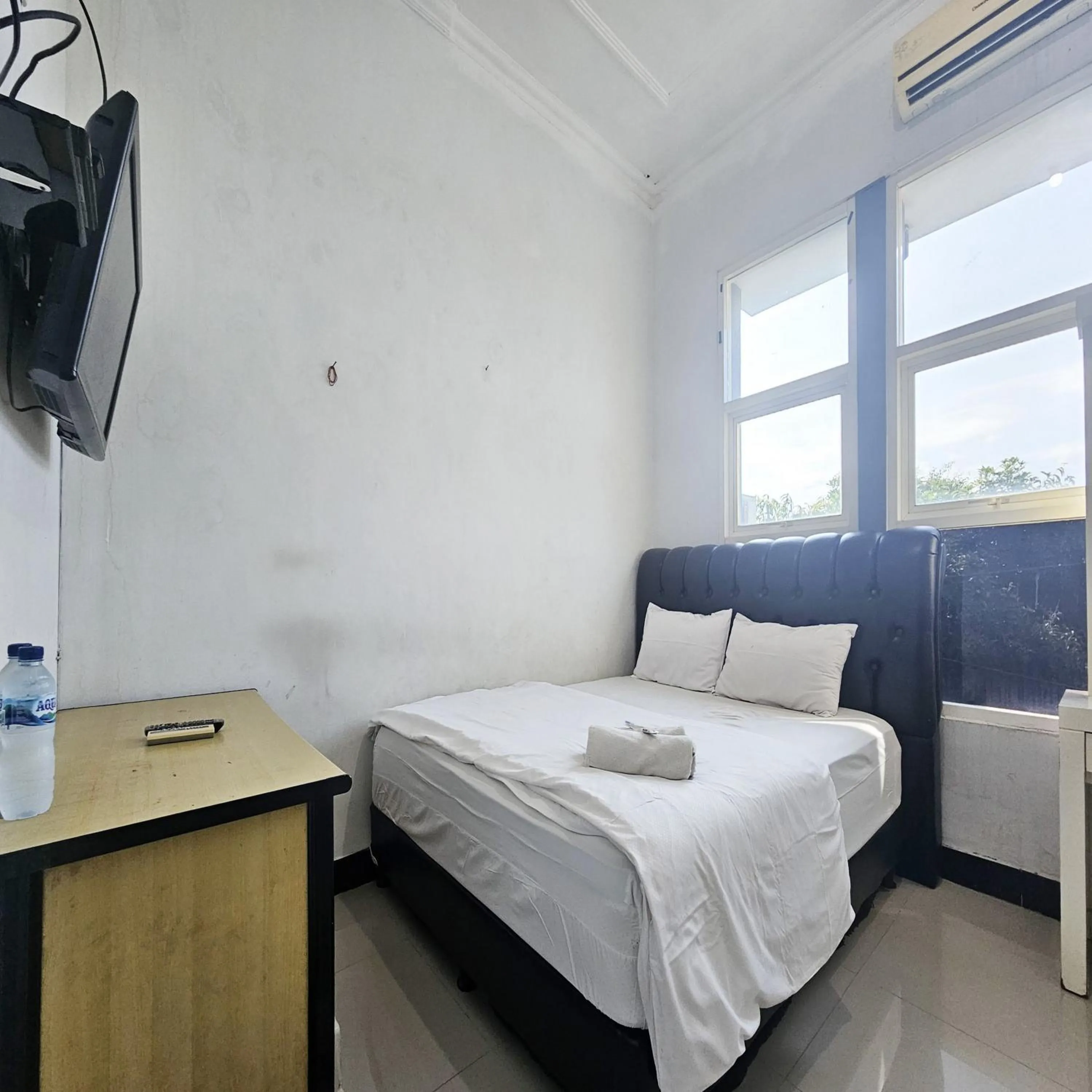 Bedroom, Bed in Ijen Homestay Mojokerto RedPartner