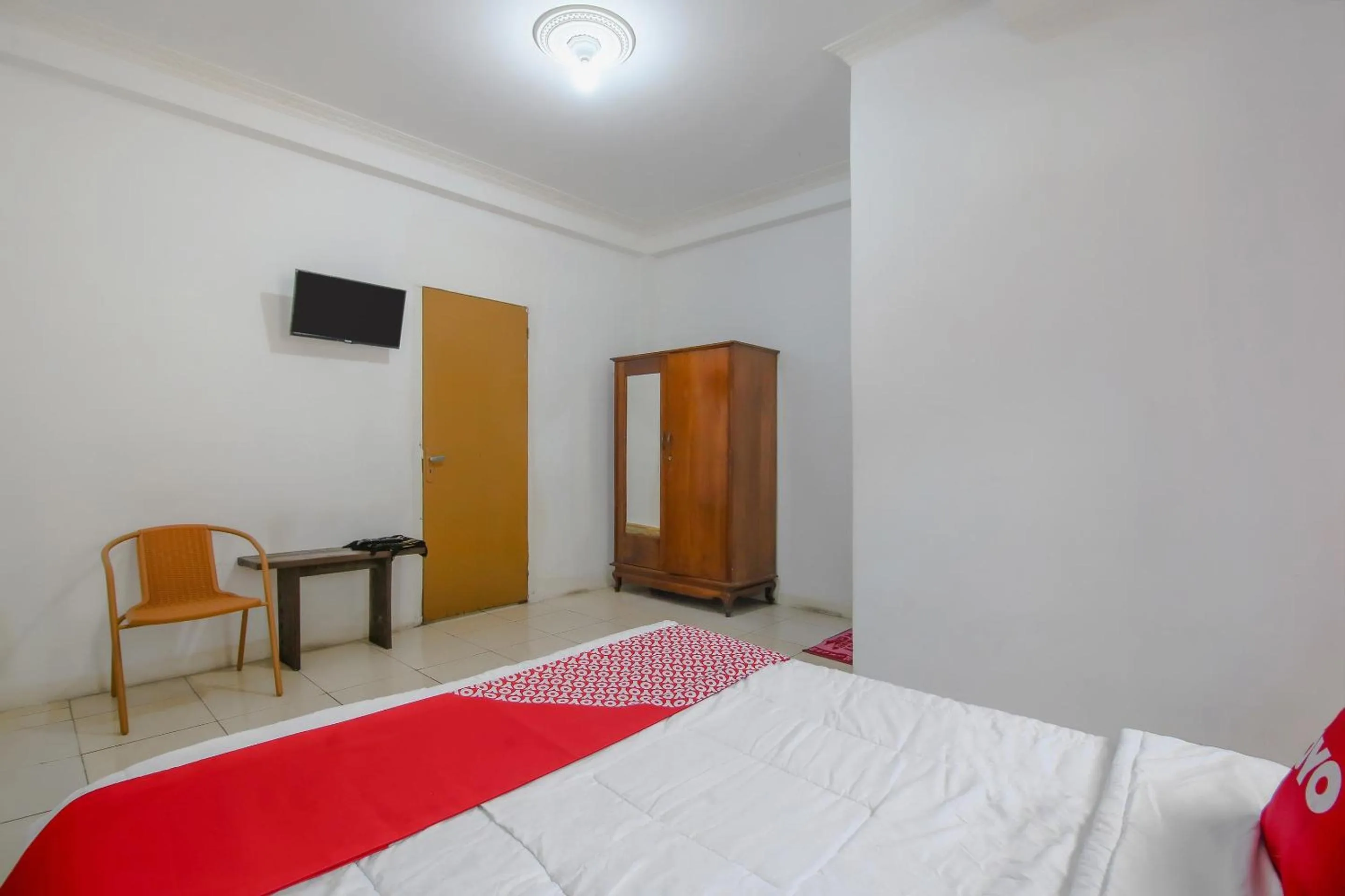 Bedroom, Bed in OYO 3242 Penginapan Saa'ada Syariah
