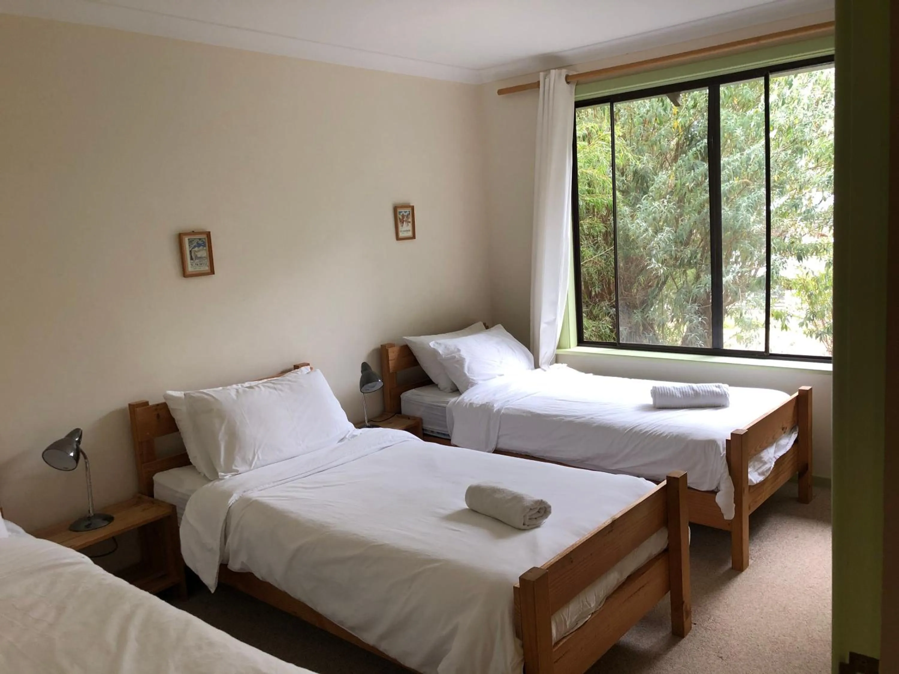 Bed in Turicum AT Monkey Rock Winery & Cider