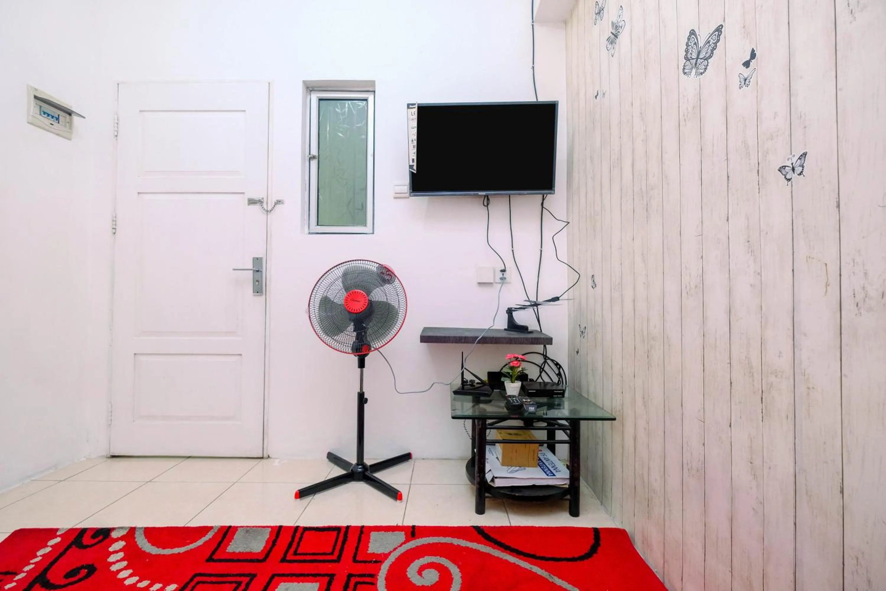 Best Price 1BR Apartment at Teluk Intan By Travelio