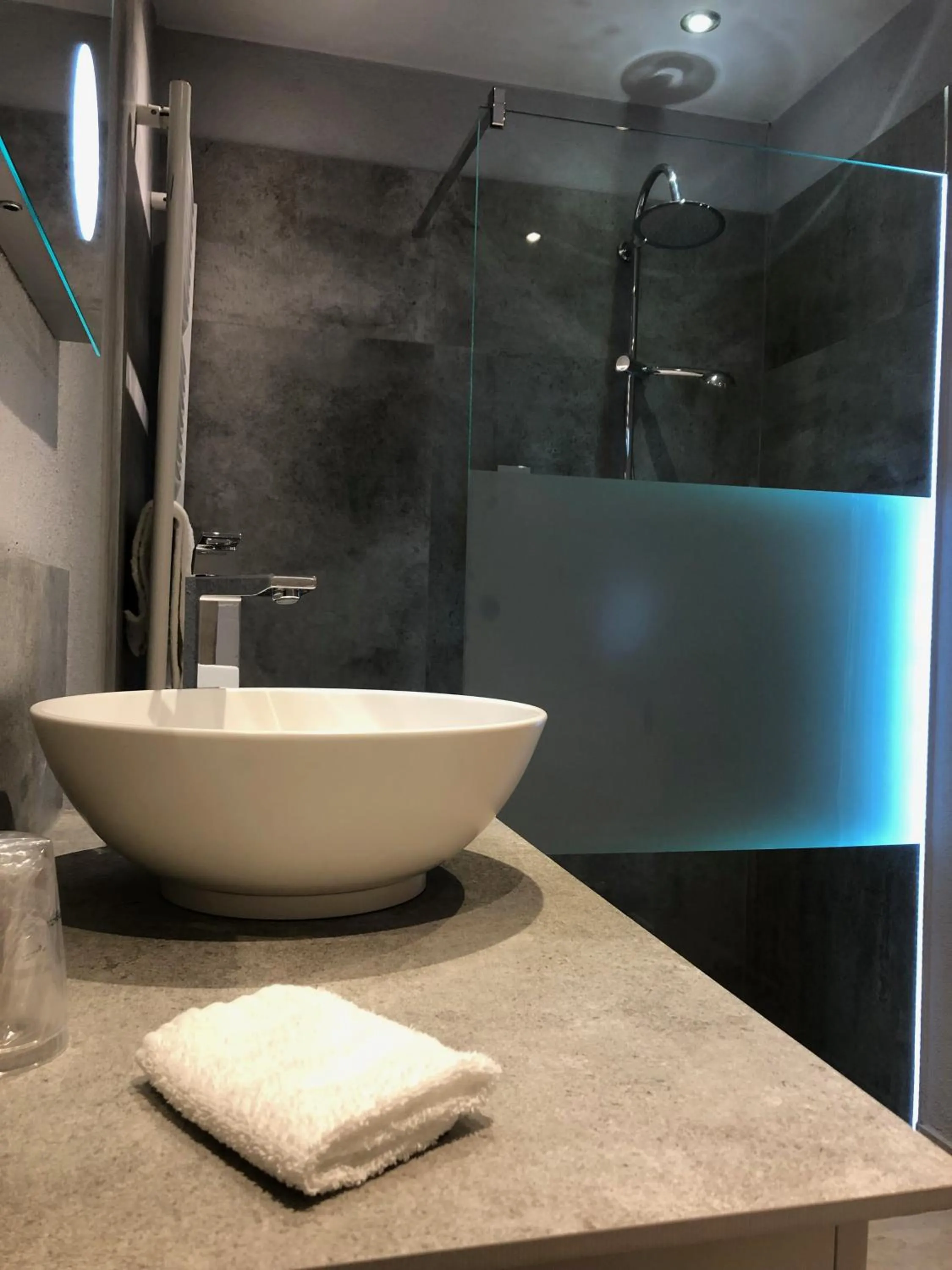 Bathroom in Hotel-Restaurant Barbarossahof