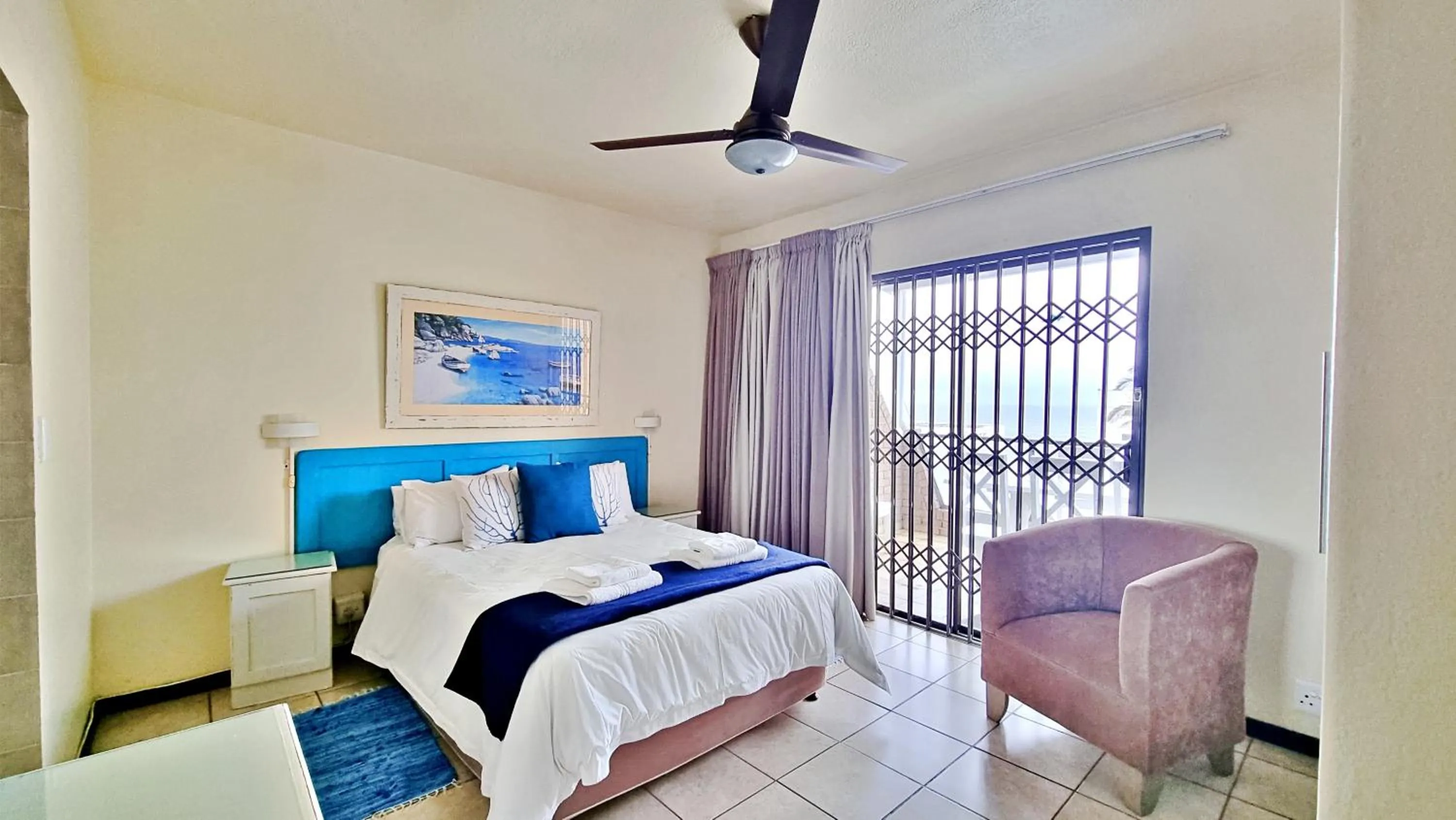 Bedroom, Bed in Hyde Park