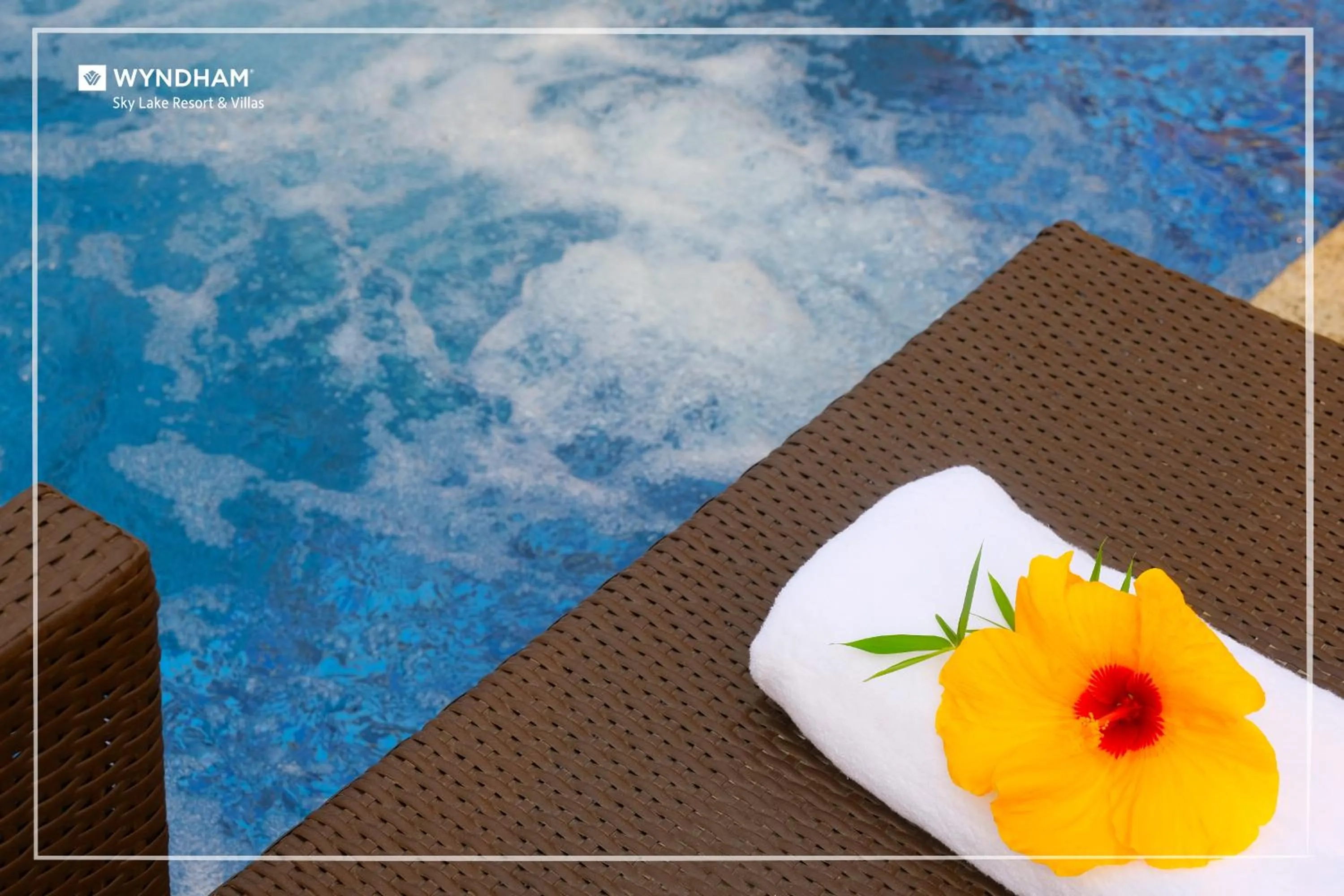 Swimming pool in Wyndham Sky Lake Resort and Villas