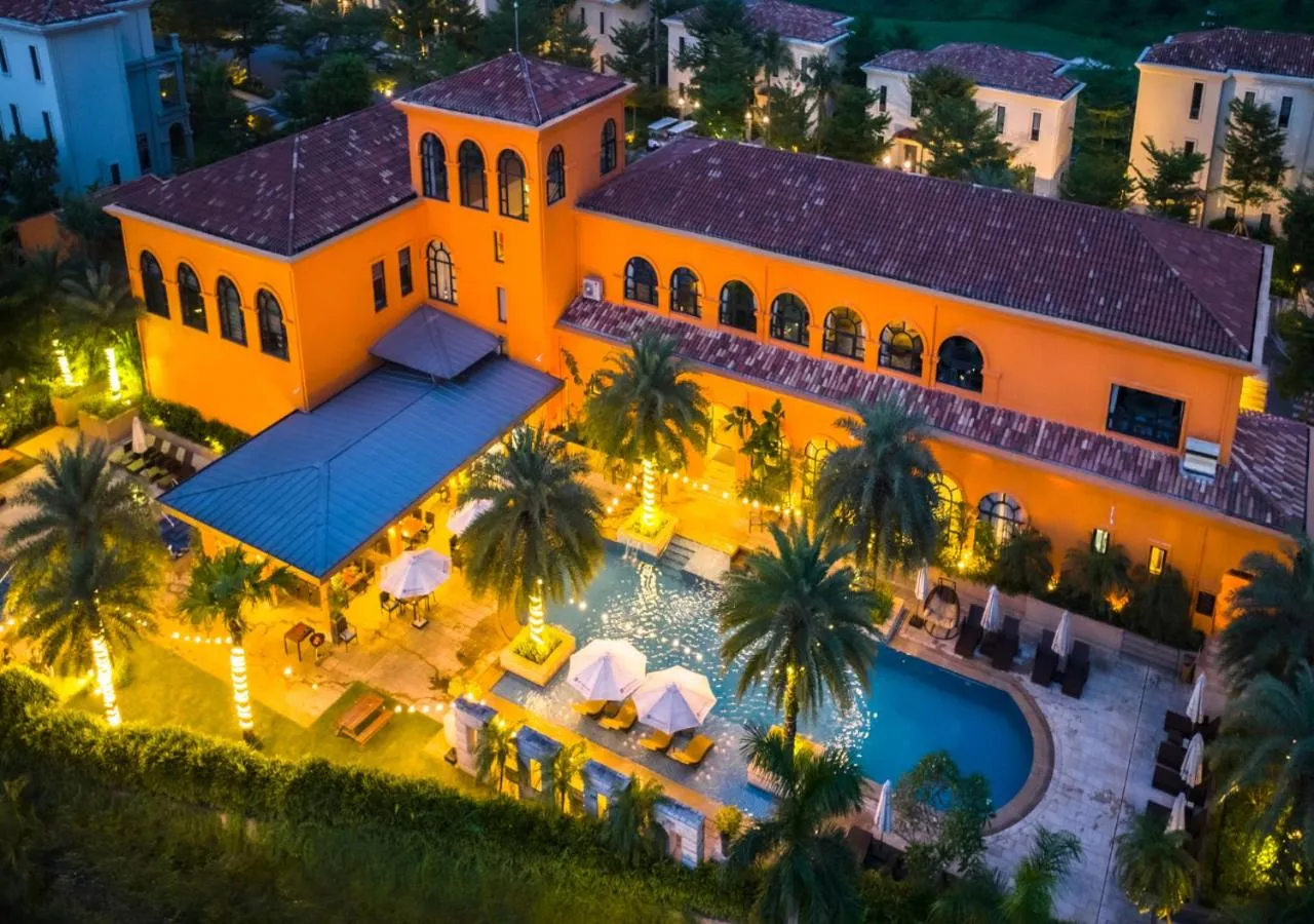 Property building in Wyndham Sky Lake Resort and Villas