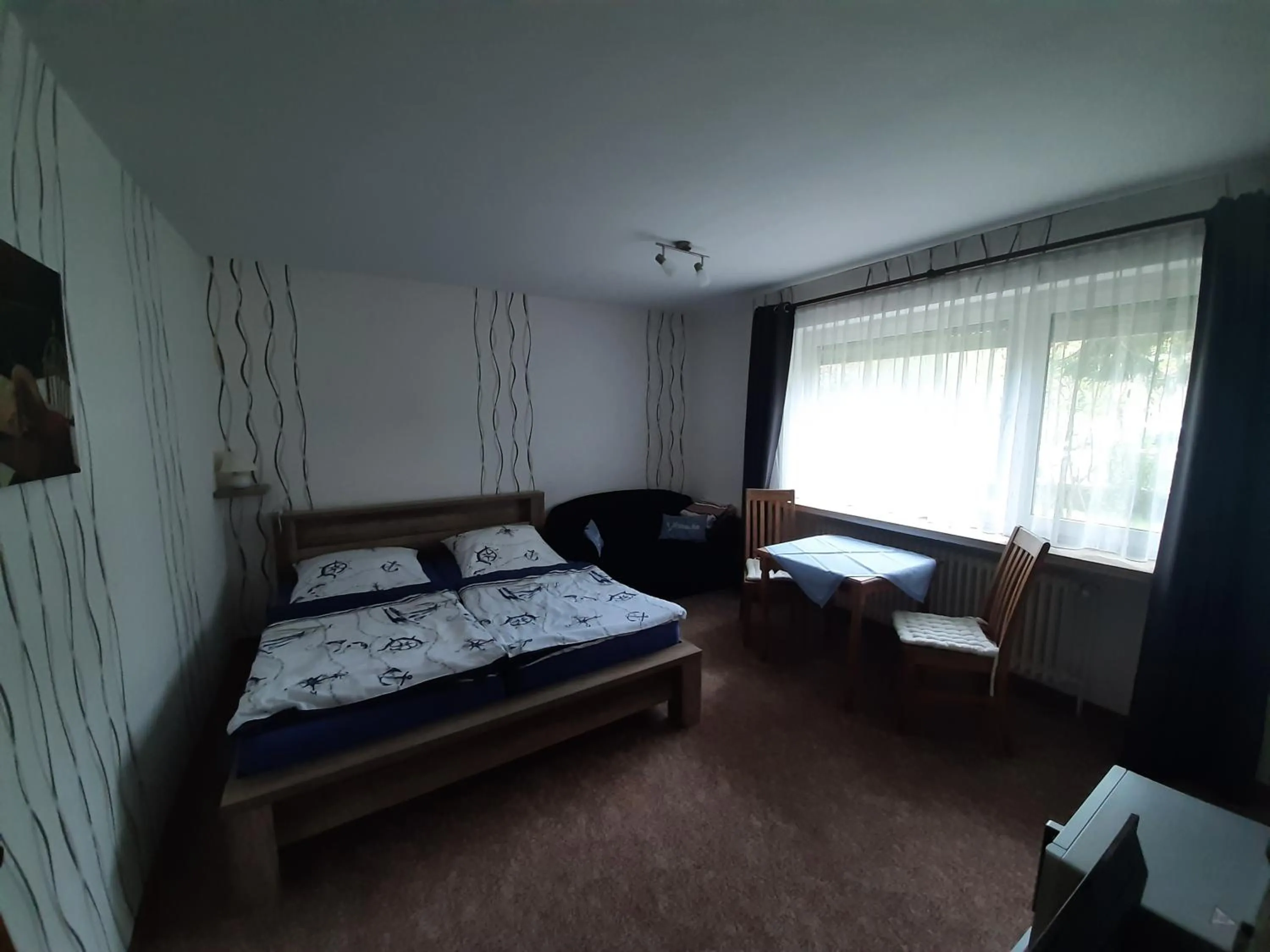 Bed in Goode Wind