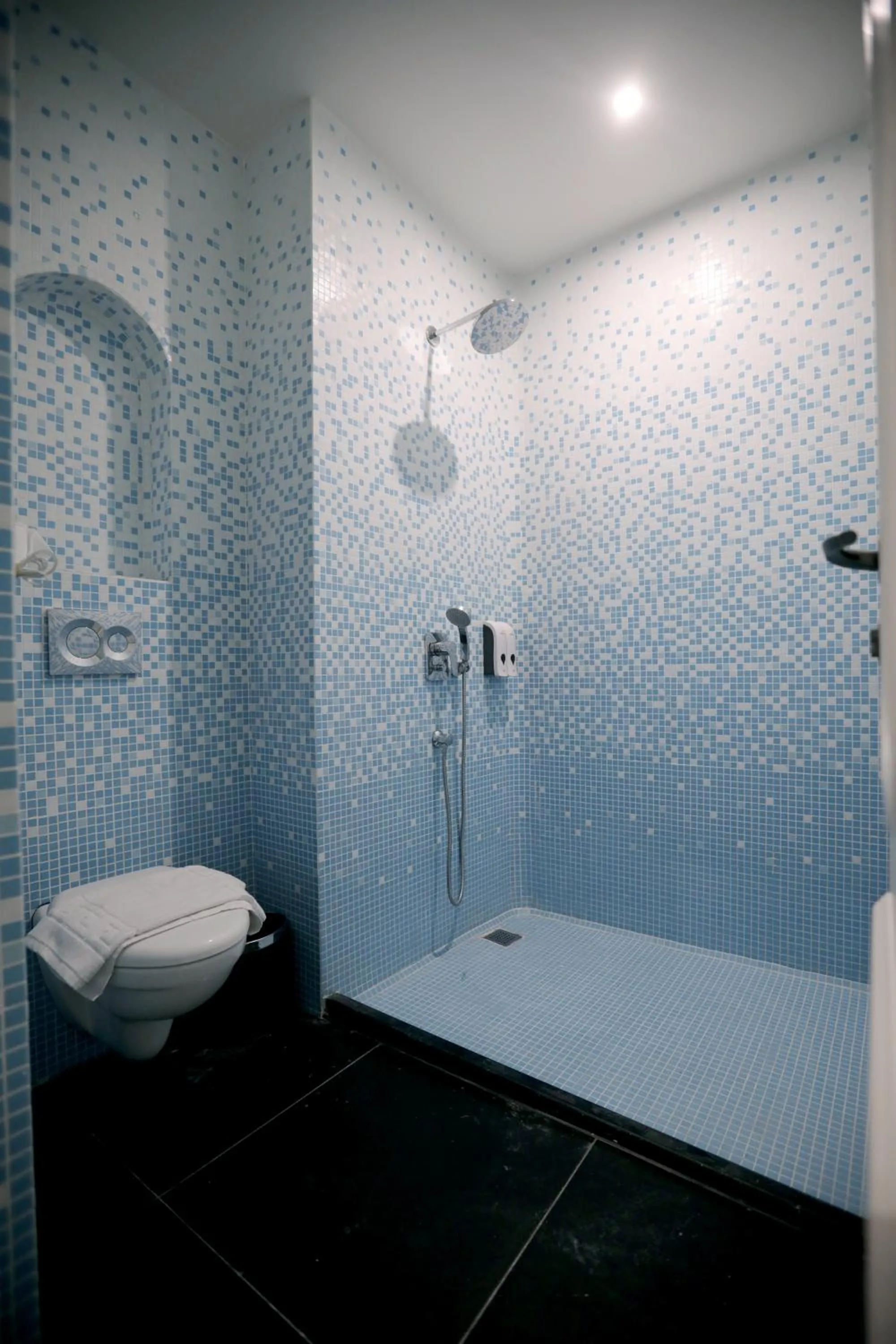 Bathroom in Ramee Royal Resort & Spa - Udaipur