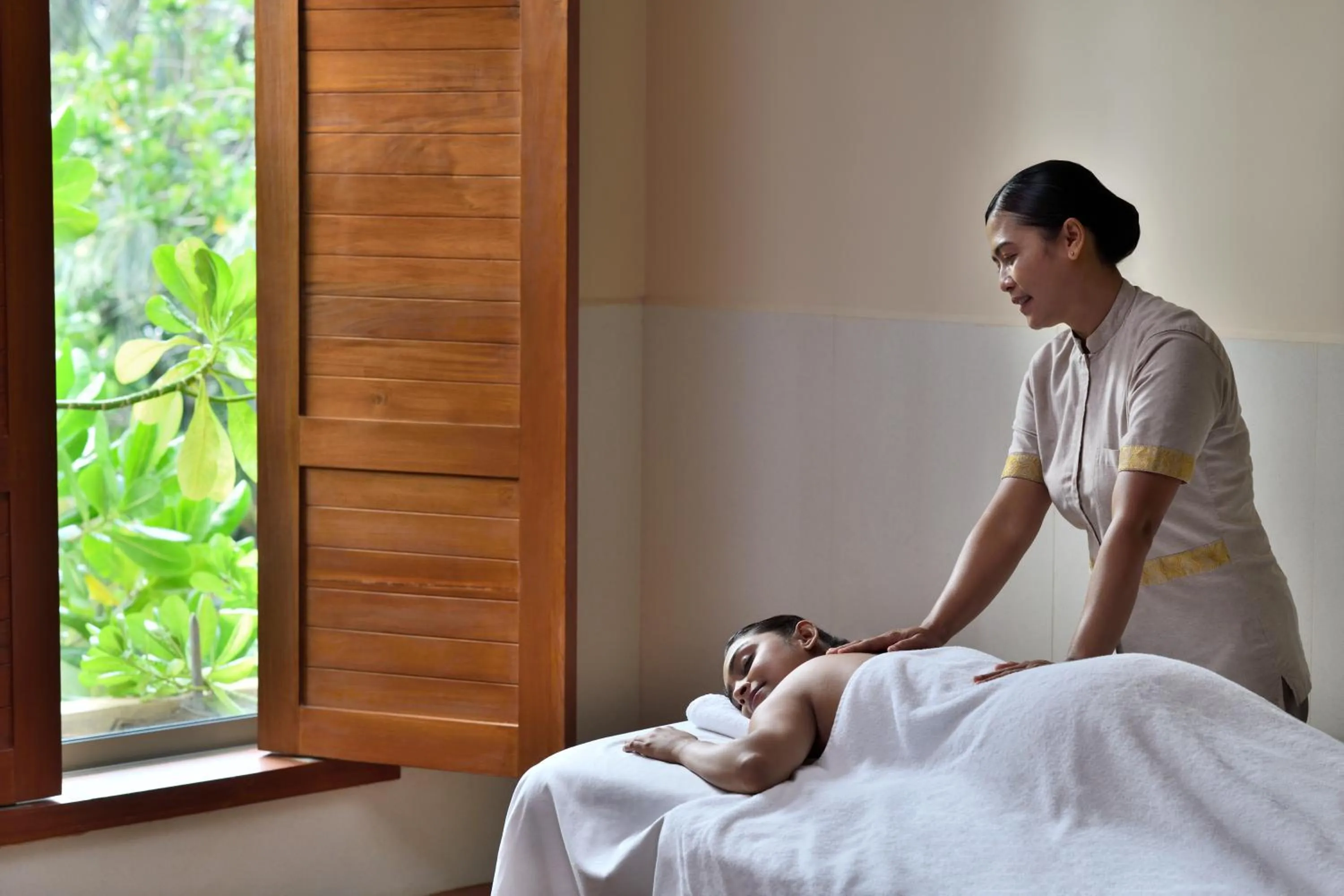 Massage in Sheraton Kosgoda Turtle Beach Resort