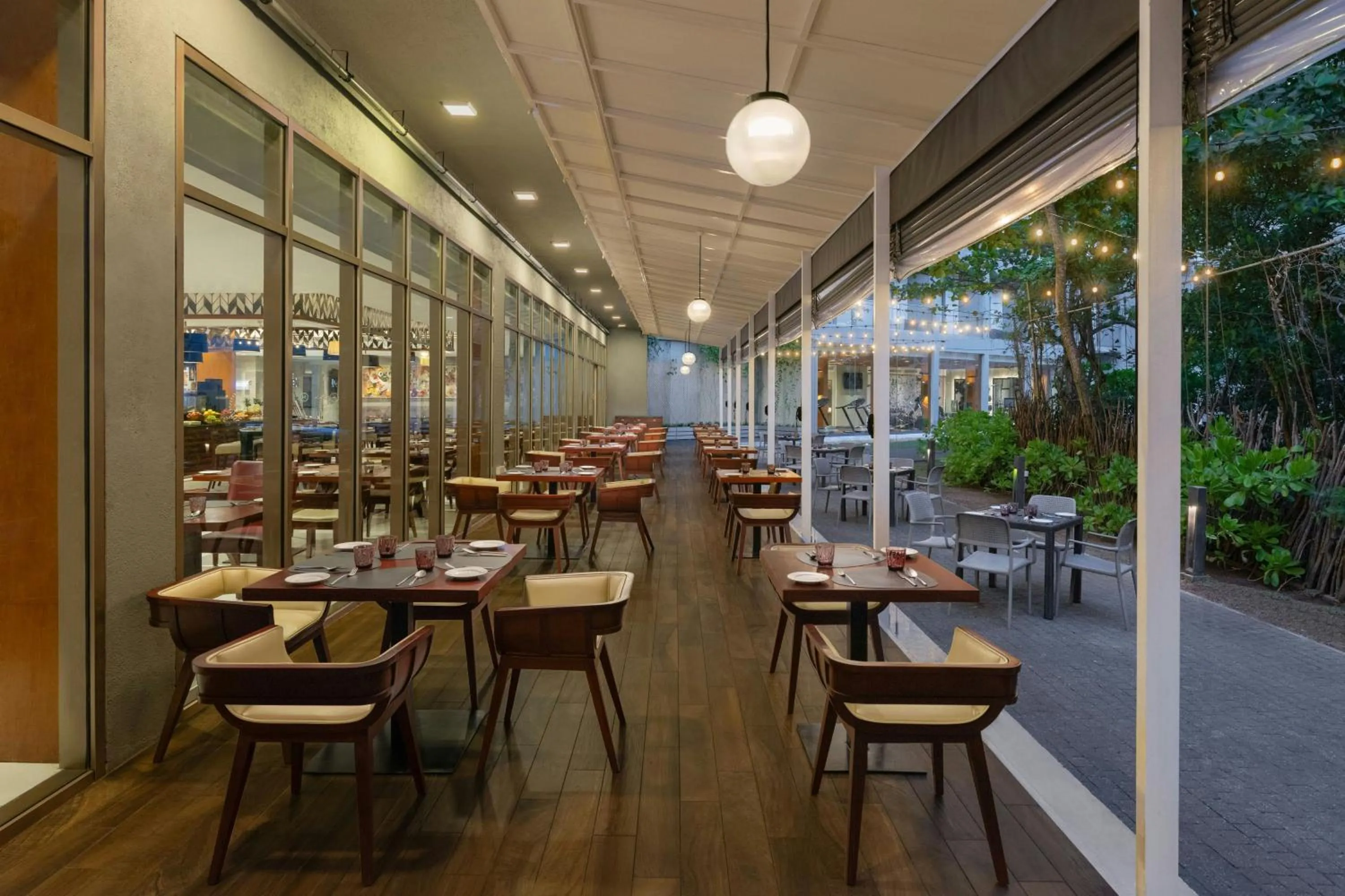 Restaurant/places to eat in Sheraton Kosgoda Turtle Beach Resort