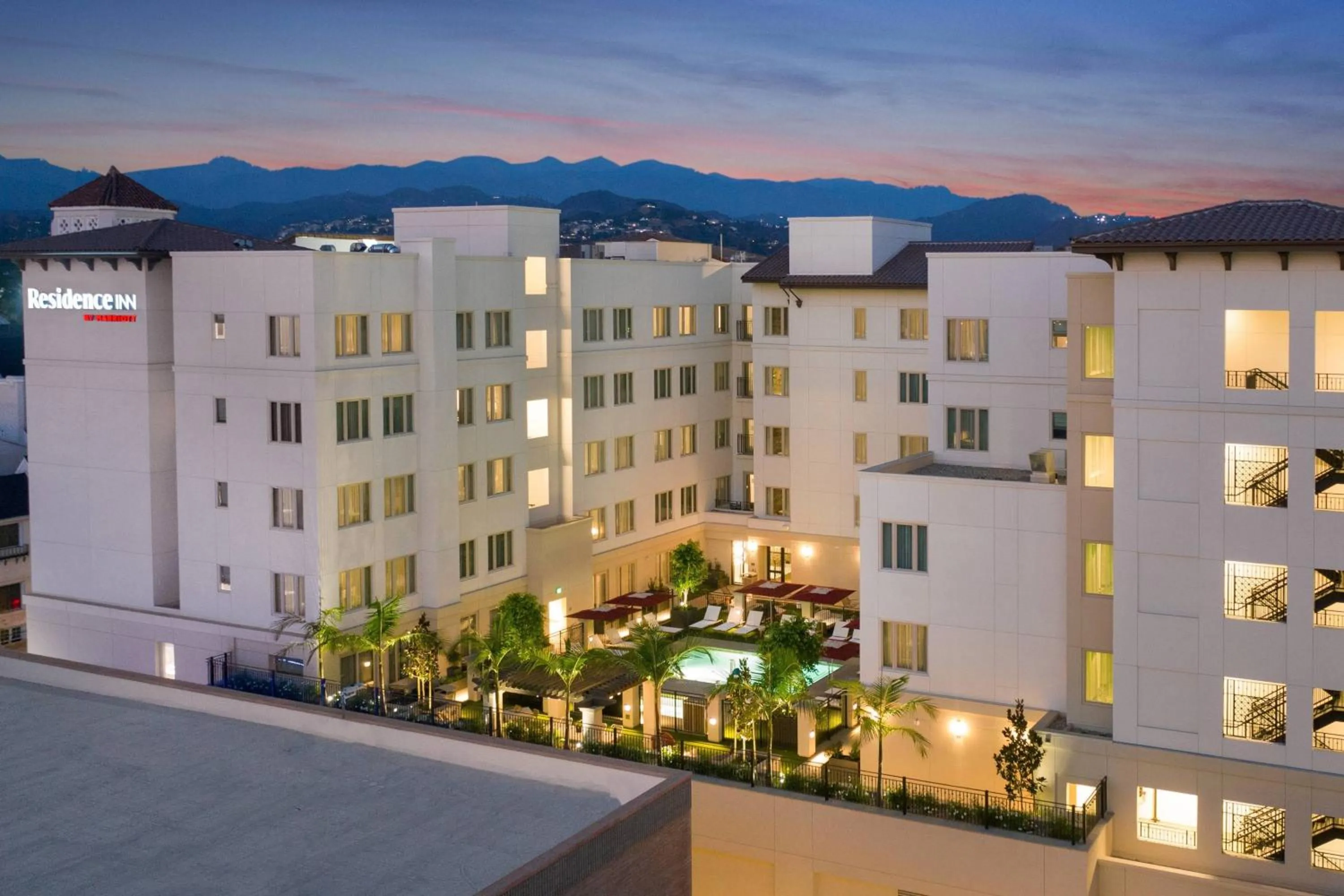 Property building in Residence Inn Los Angeles Glendale