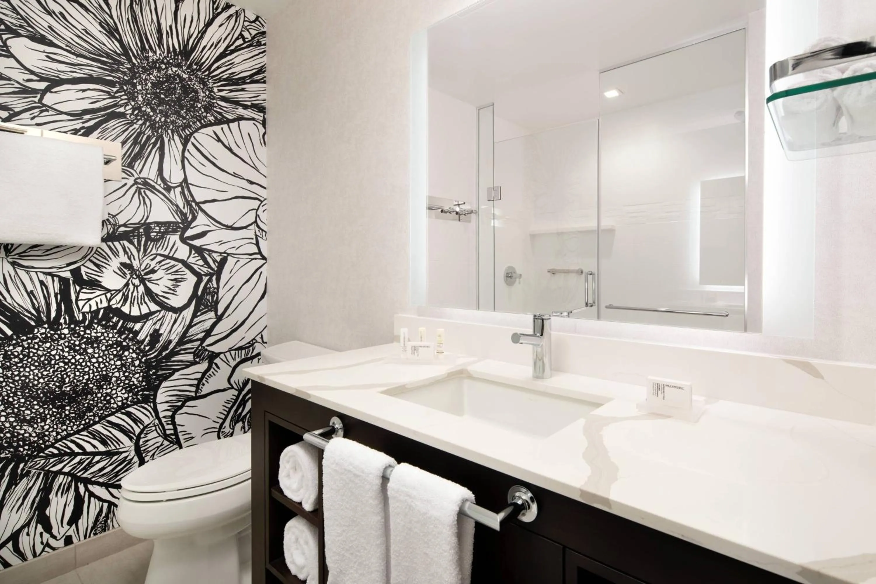 Bathroom in Residence Inn Los Angeles Glendale