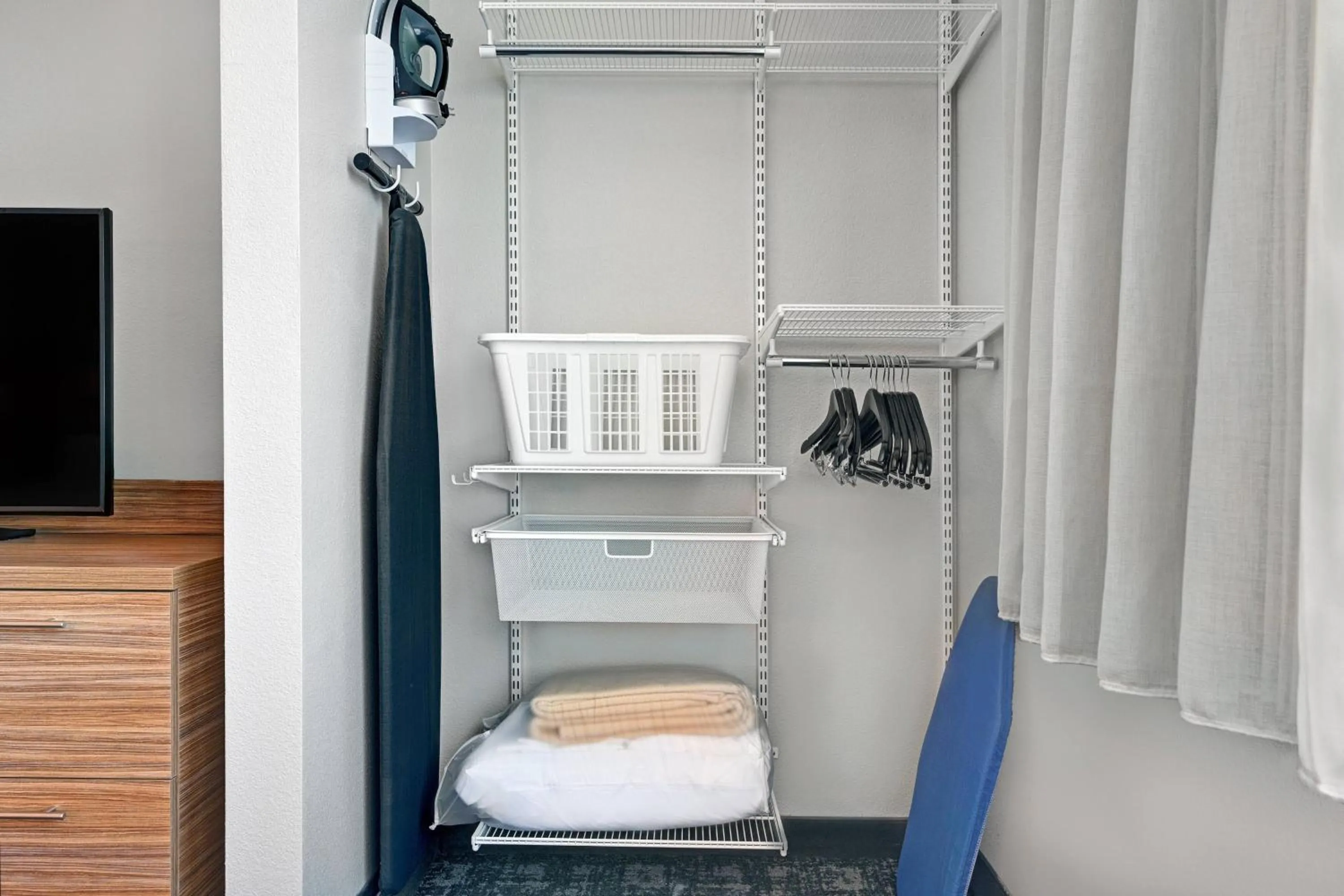 Photo of the whole room in TownePlace Suites Sacramento Airport Natomas