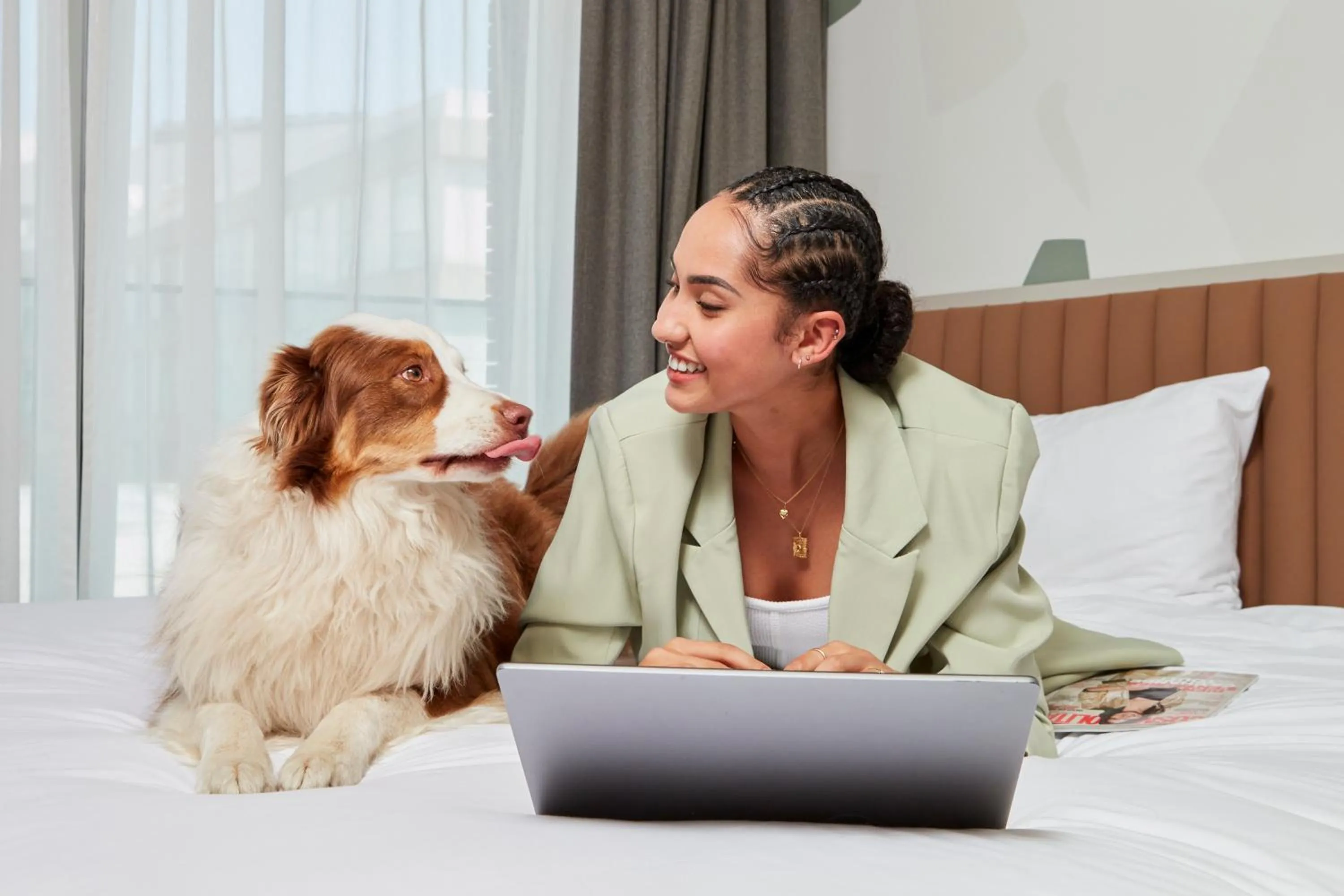 People in Adagio access Brussels Delta