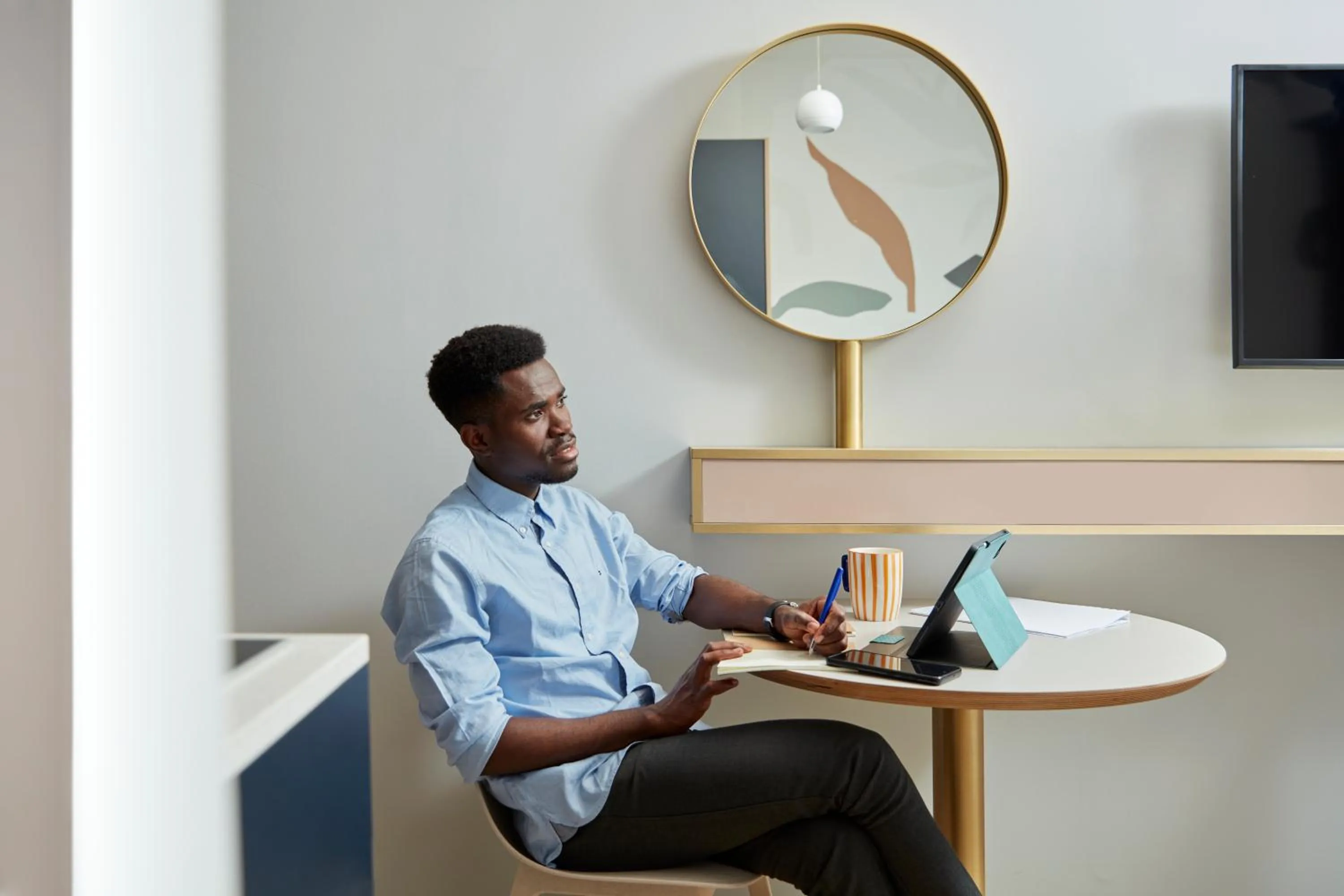 People in Adagio access Brussels Delta