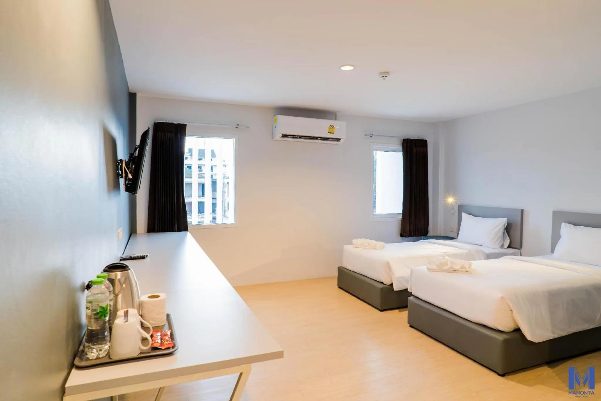 Photo of the whole room, Bed in Manonta Budget Hotel