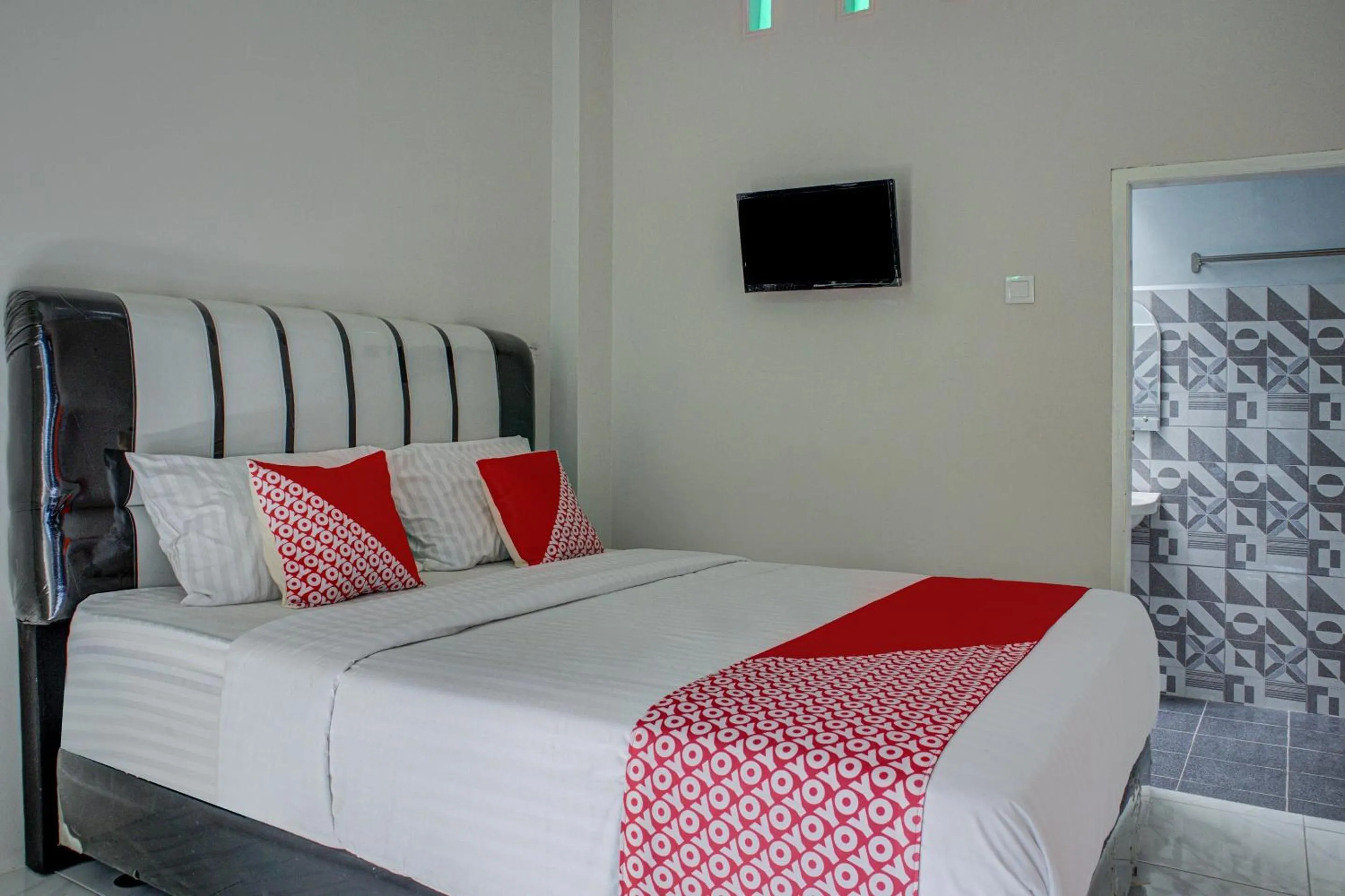 Bedroom in OYO 3266 Alifah Residence Syariah